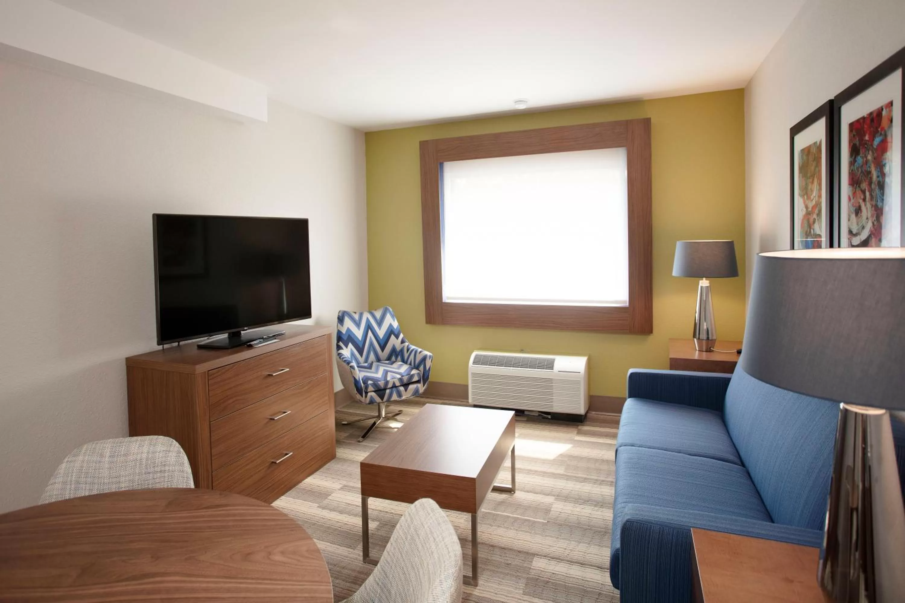 Photo of the whole room in Holiday Inn Express Athens - University Area by IHG