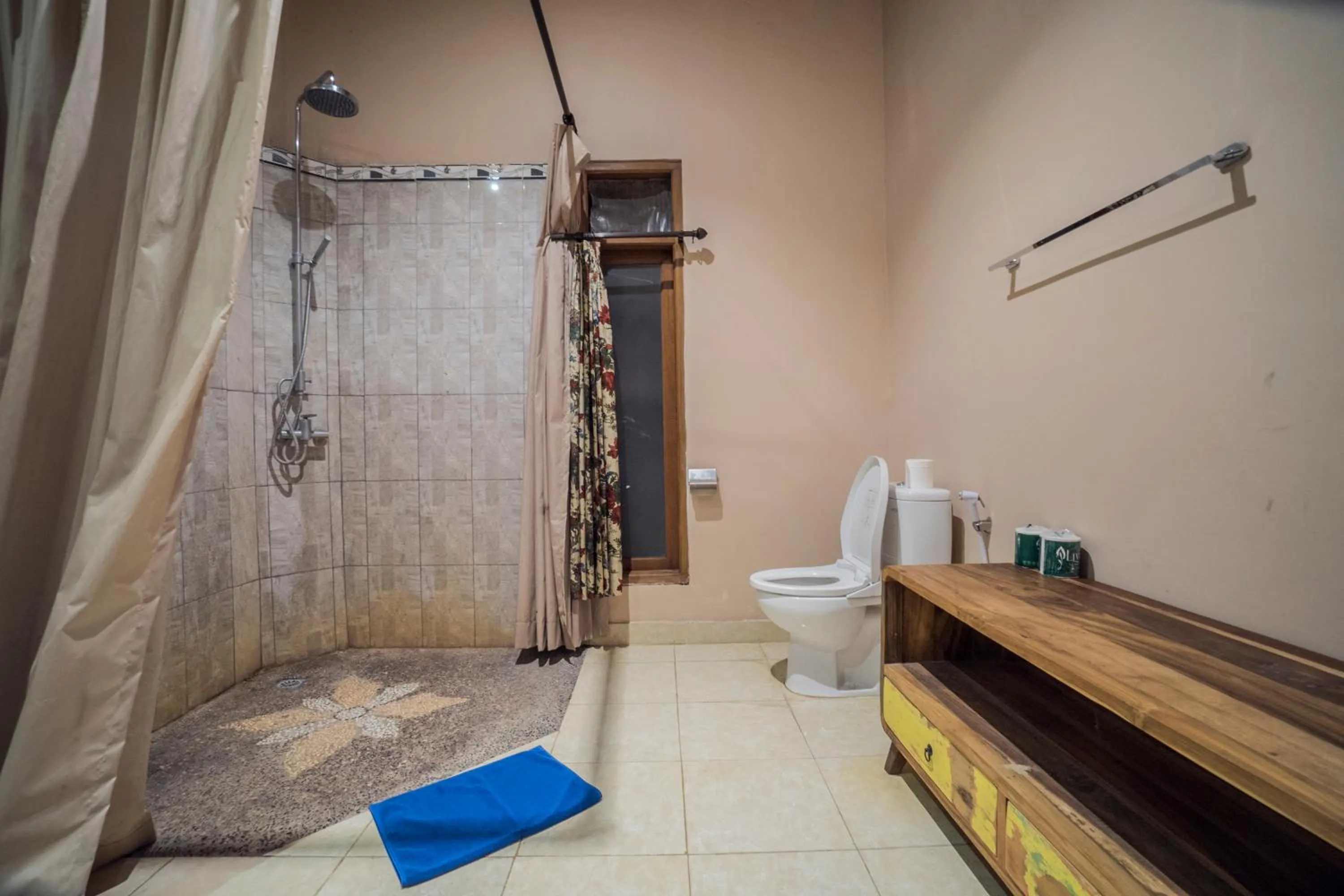Bathroom in Gajah Biru Bungalows
