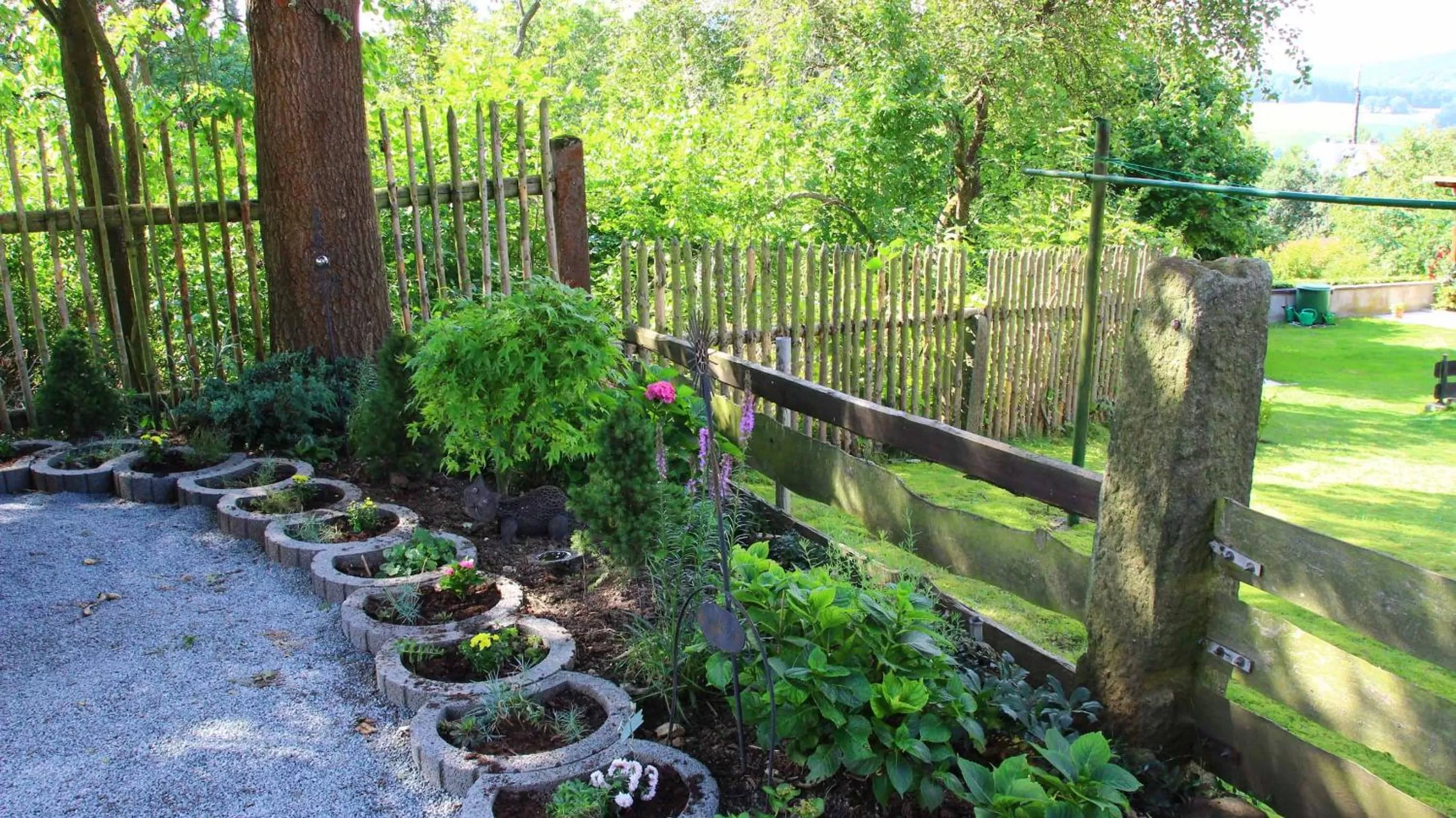 Garden in Hotel Gasthof Zum weissen Lamm