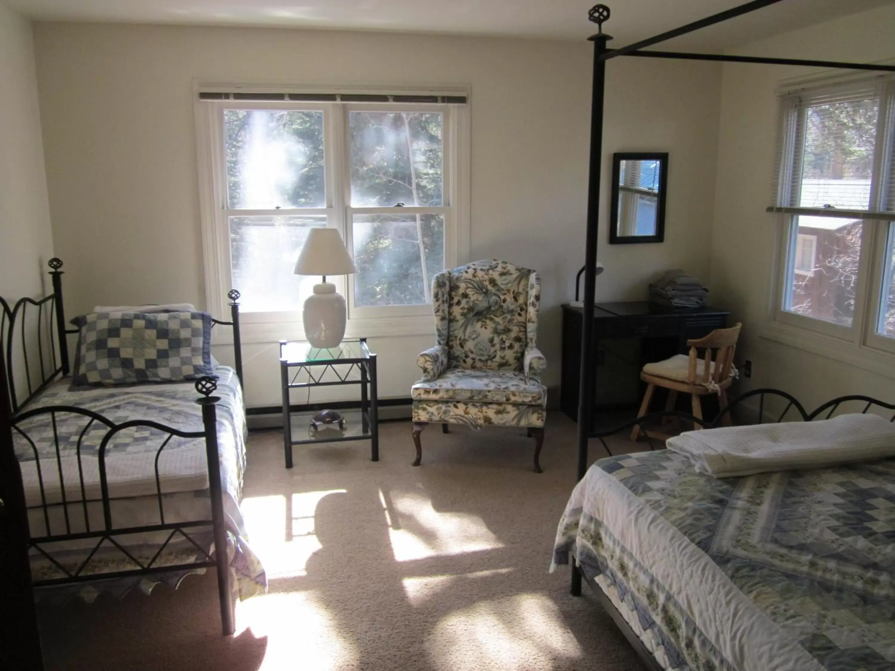 Seating Area in Dodgeton Creek Inn