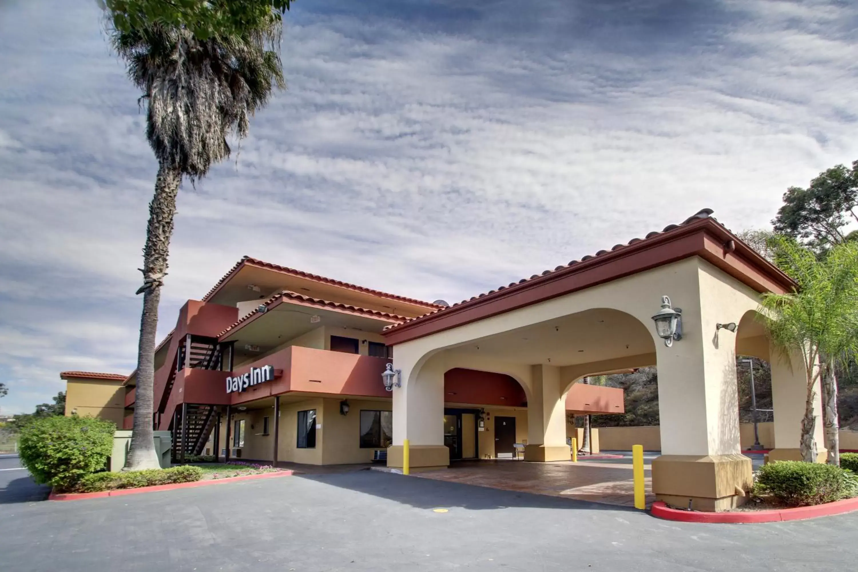 Facade/entrance, Property Building in Days Inn by Wyndham Encinitas Moonlight Beach