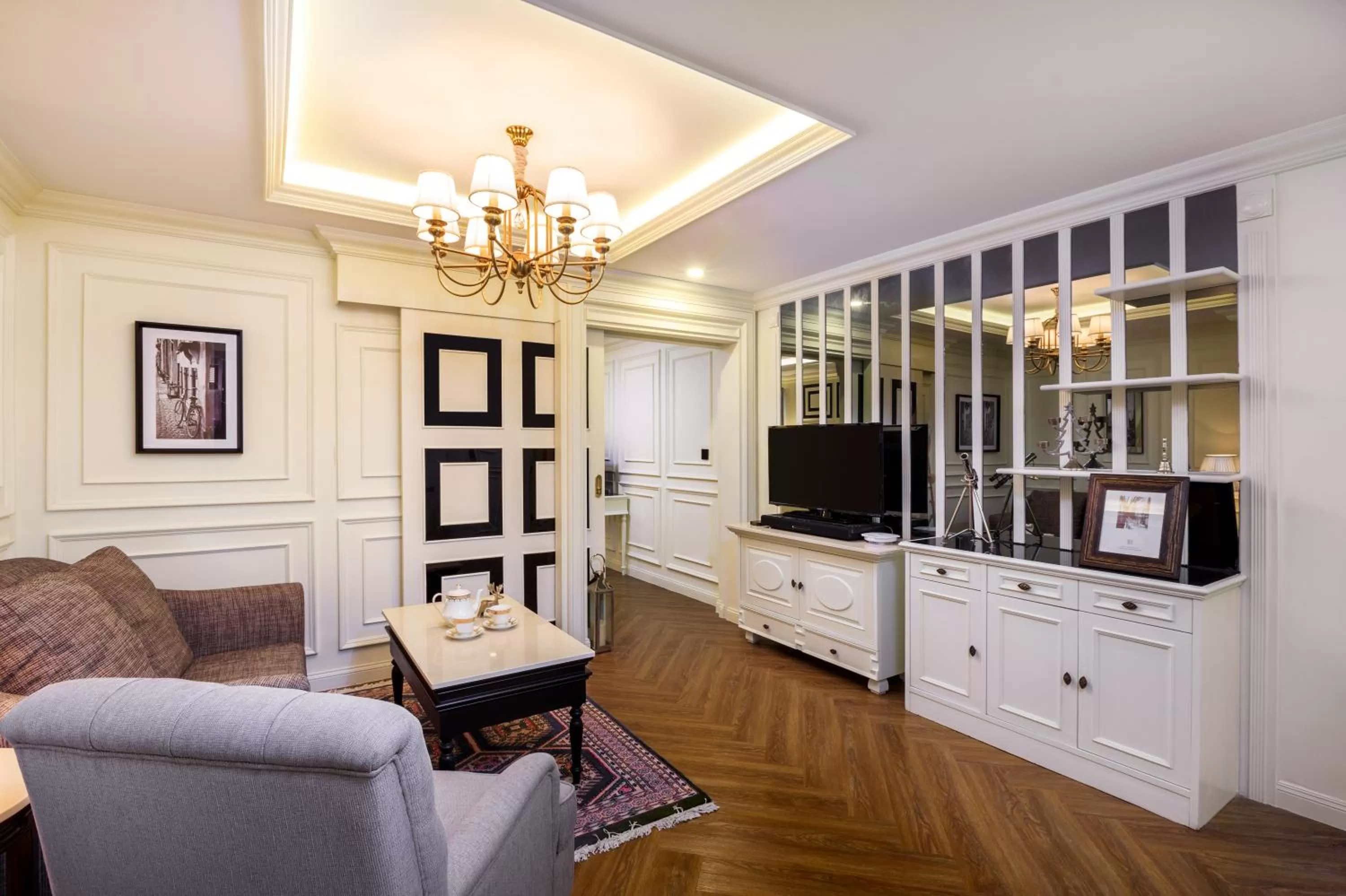 Living room in The LA49 Hotel