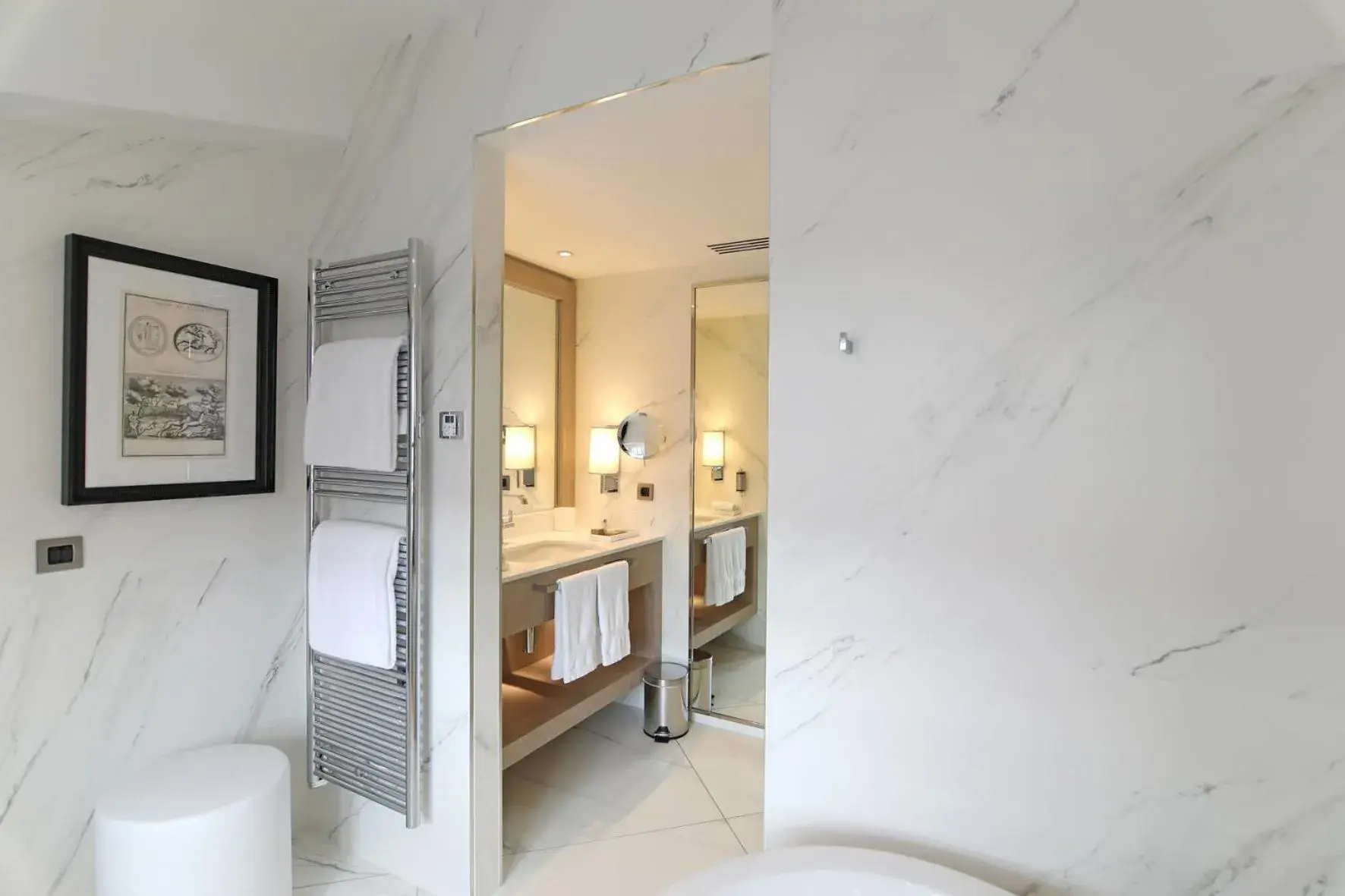Bathroom in Hôtel Alchimy