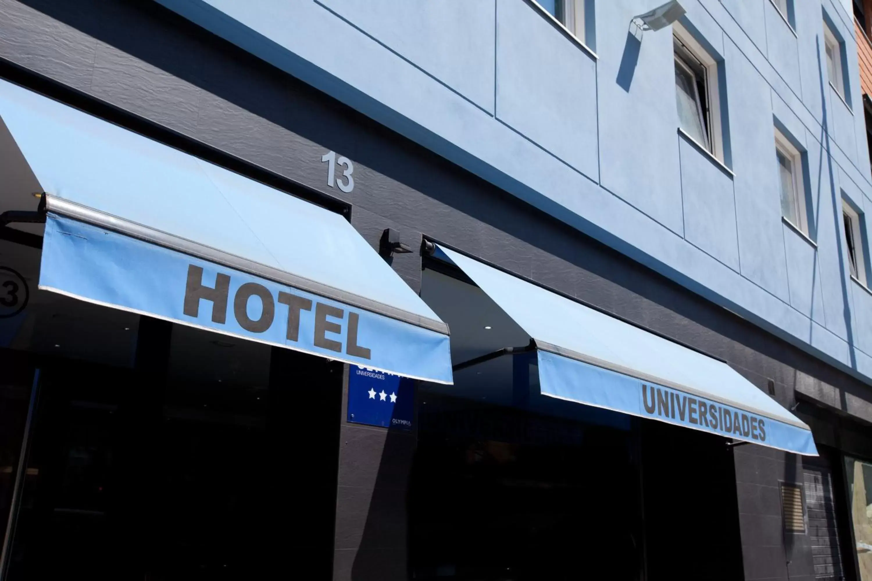 Facade/entrance in Hotel Olympia Universidades