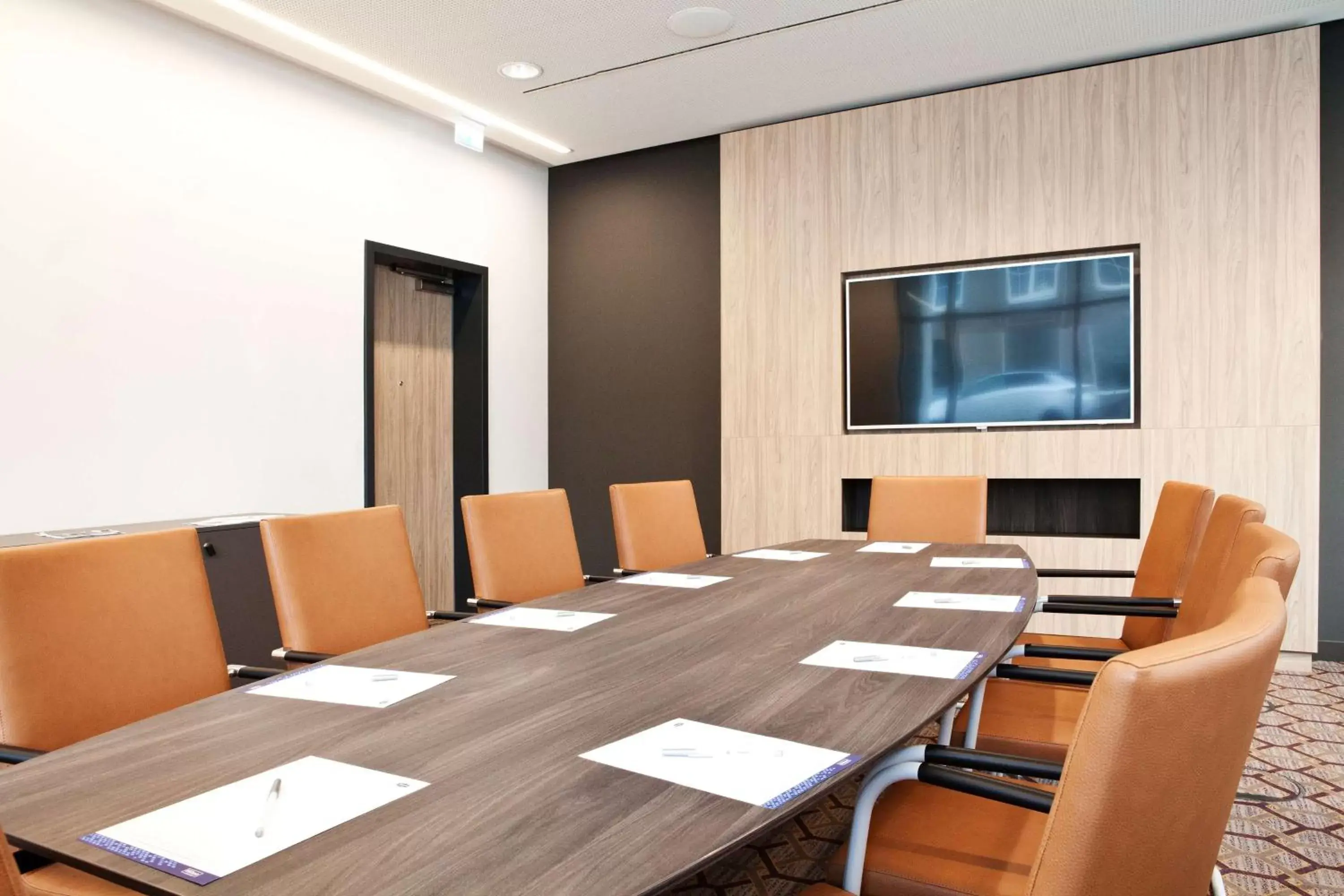 Meeting/conference room in Hampton By Hilton Dortmund Phoenix See
