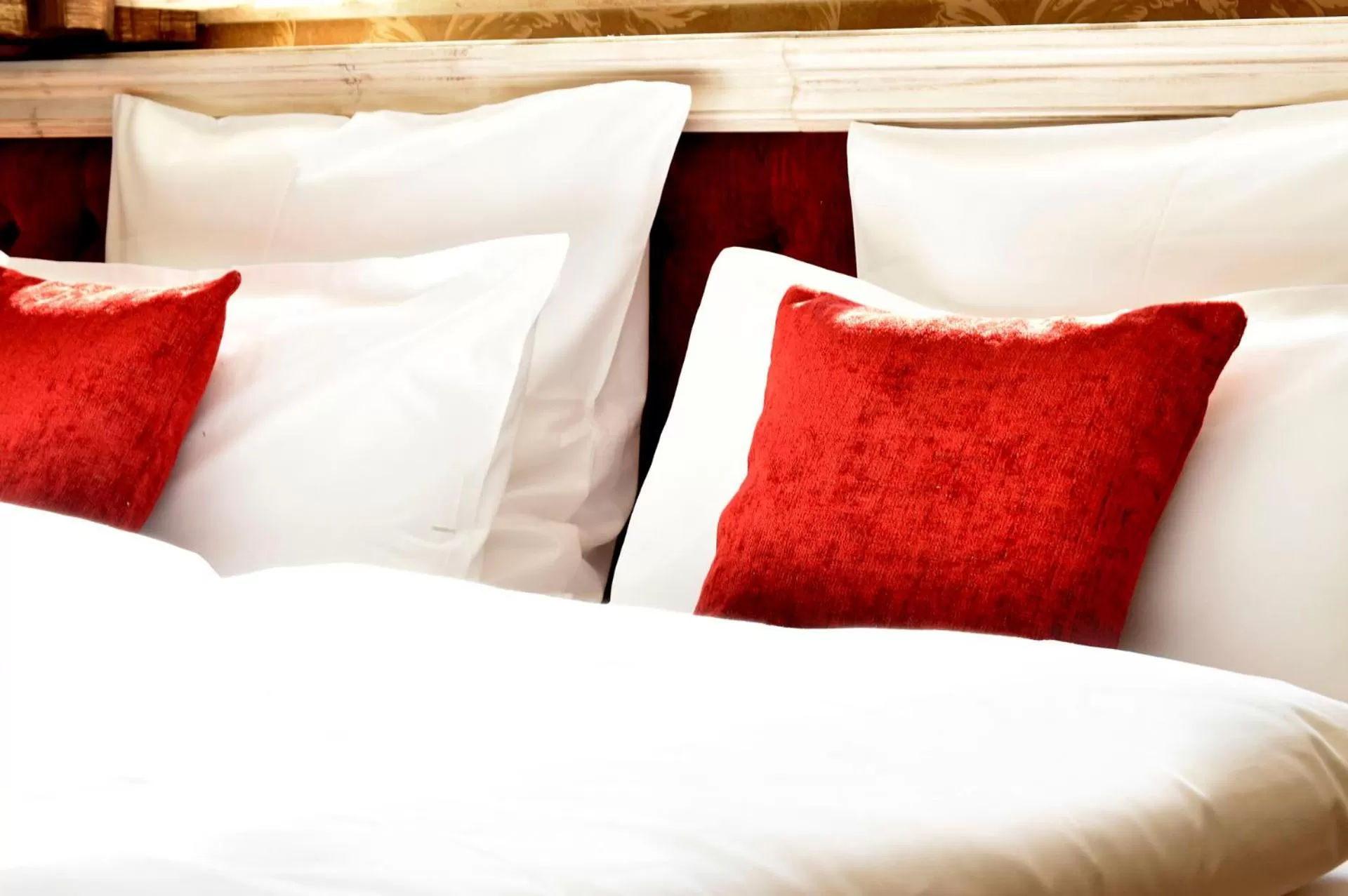 Decorative detail, Bed in MOMENTS Boutique Hotel