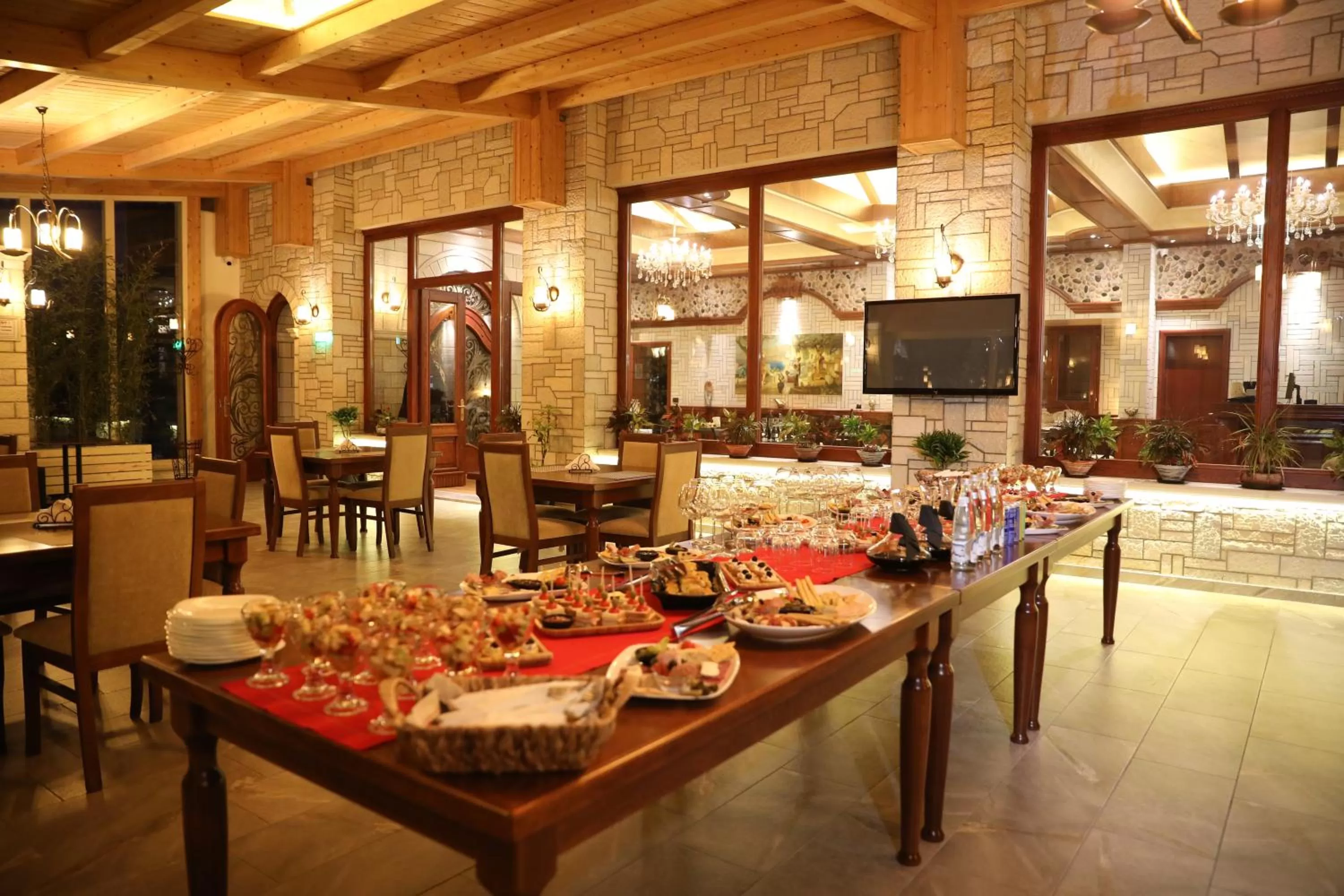 Evening entertainment, Restaurant/Places to Eat in Hotel Rolex