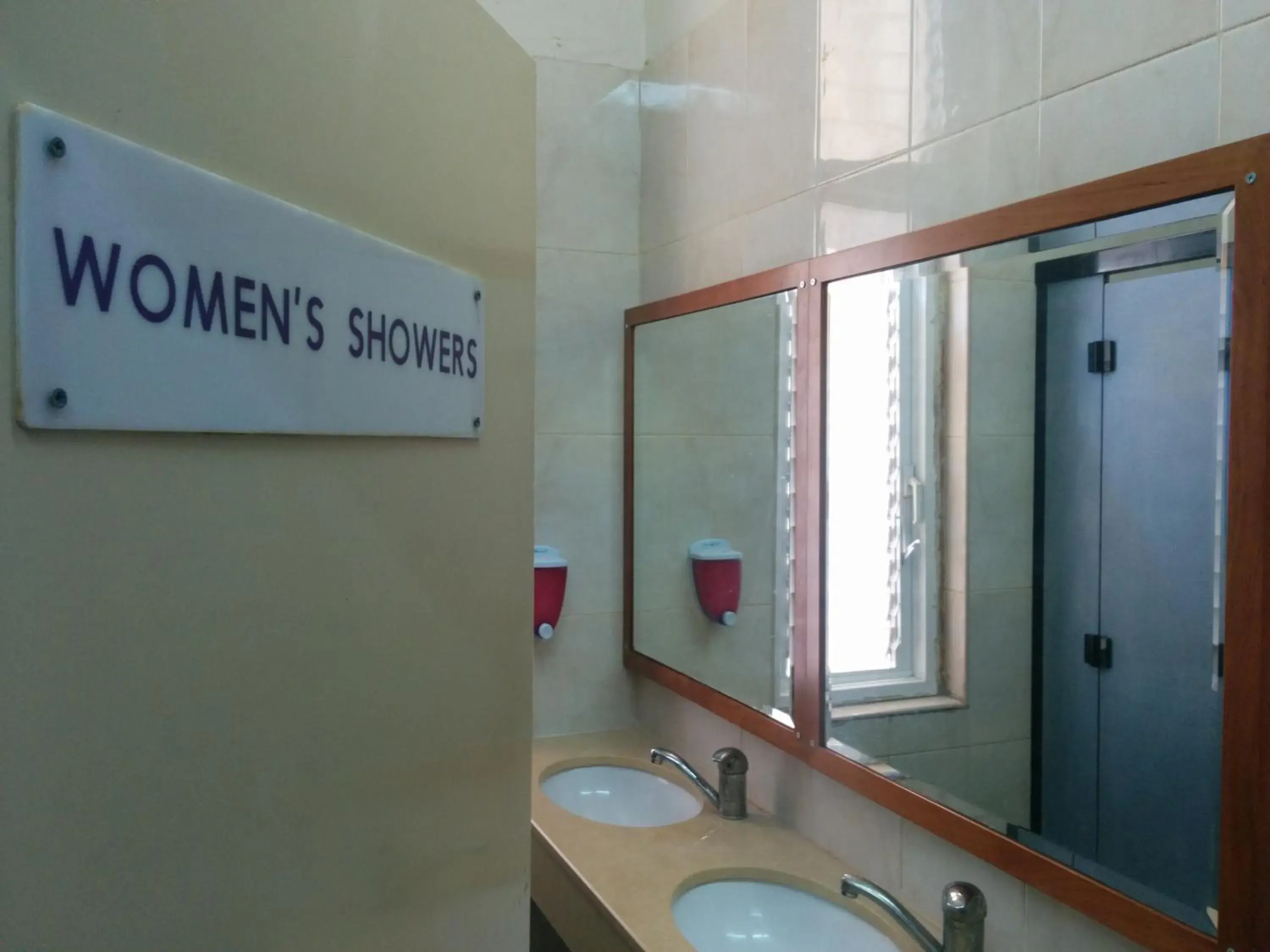 Bathroom in Momos Hostel