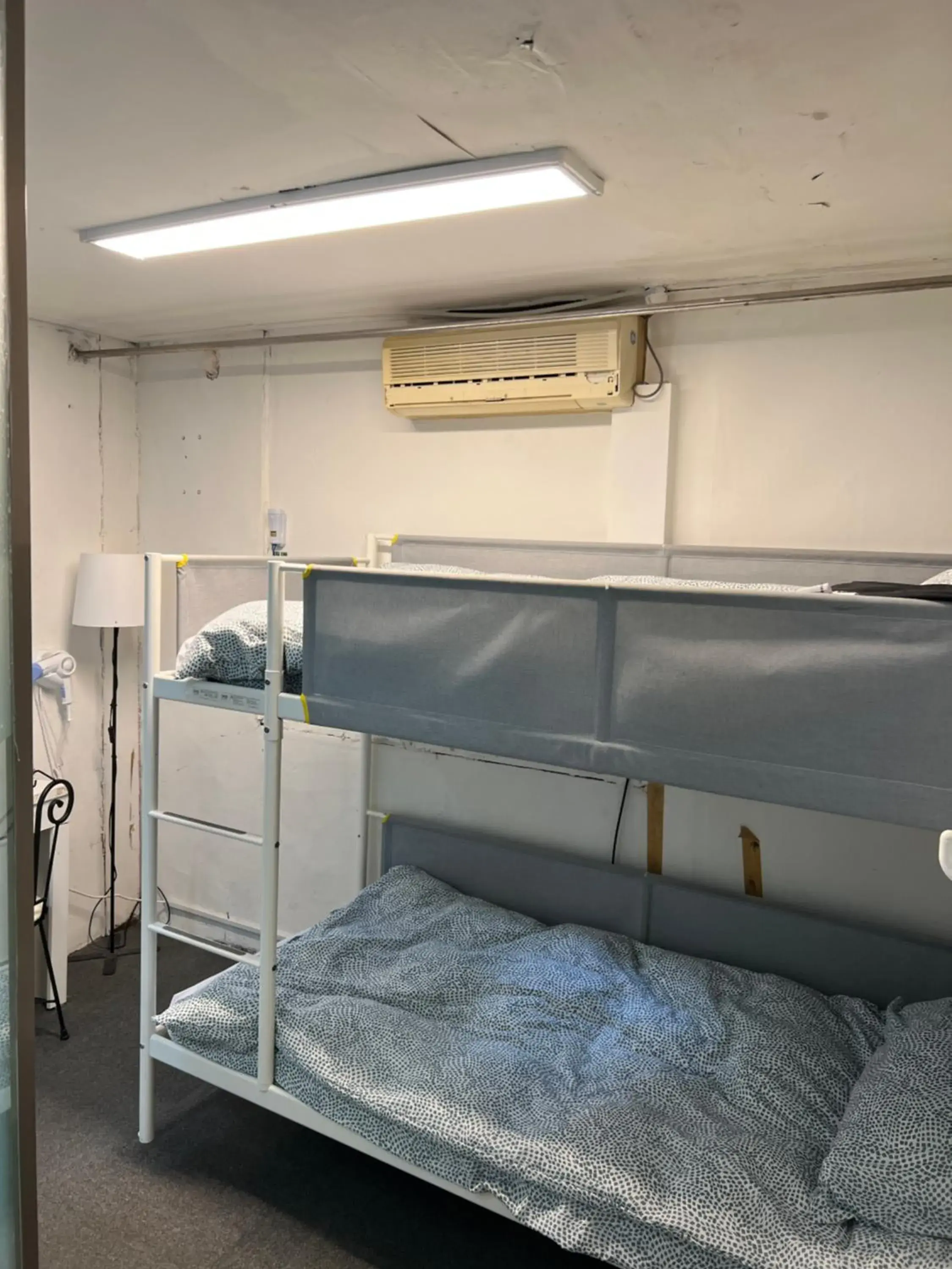 Bedroom, Bunk Bed in Hostel Metro