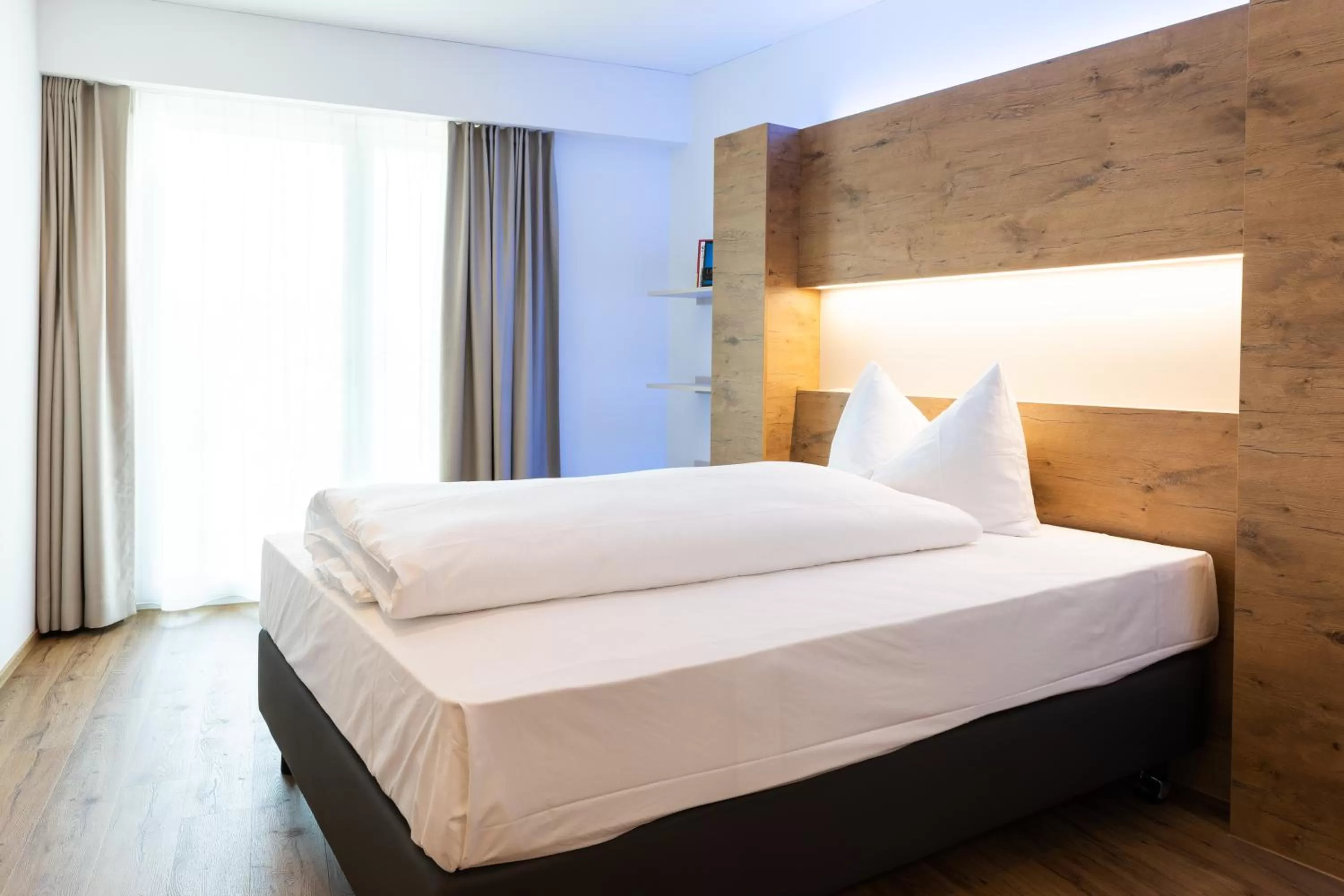 Bed in TRIP INN JET HOTEL Zürich Airport