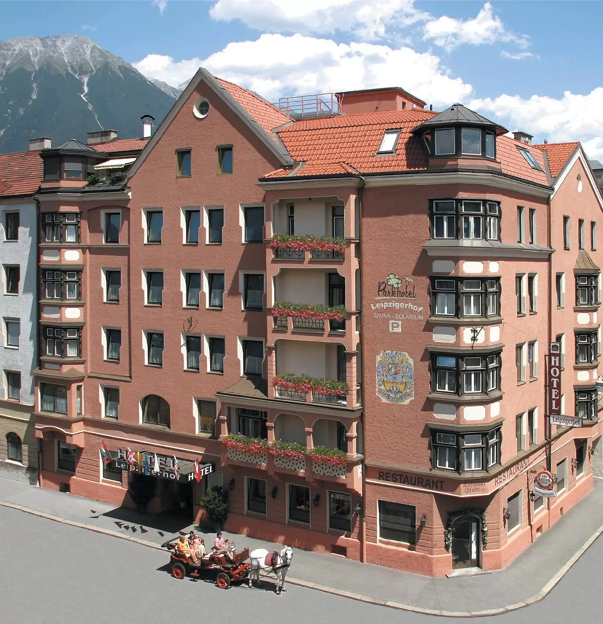 Facade/entrance, Property Building in Leipziger Hof Innsbruck