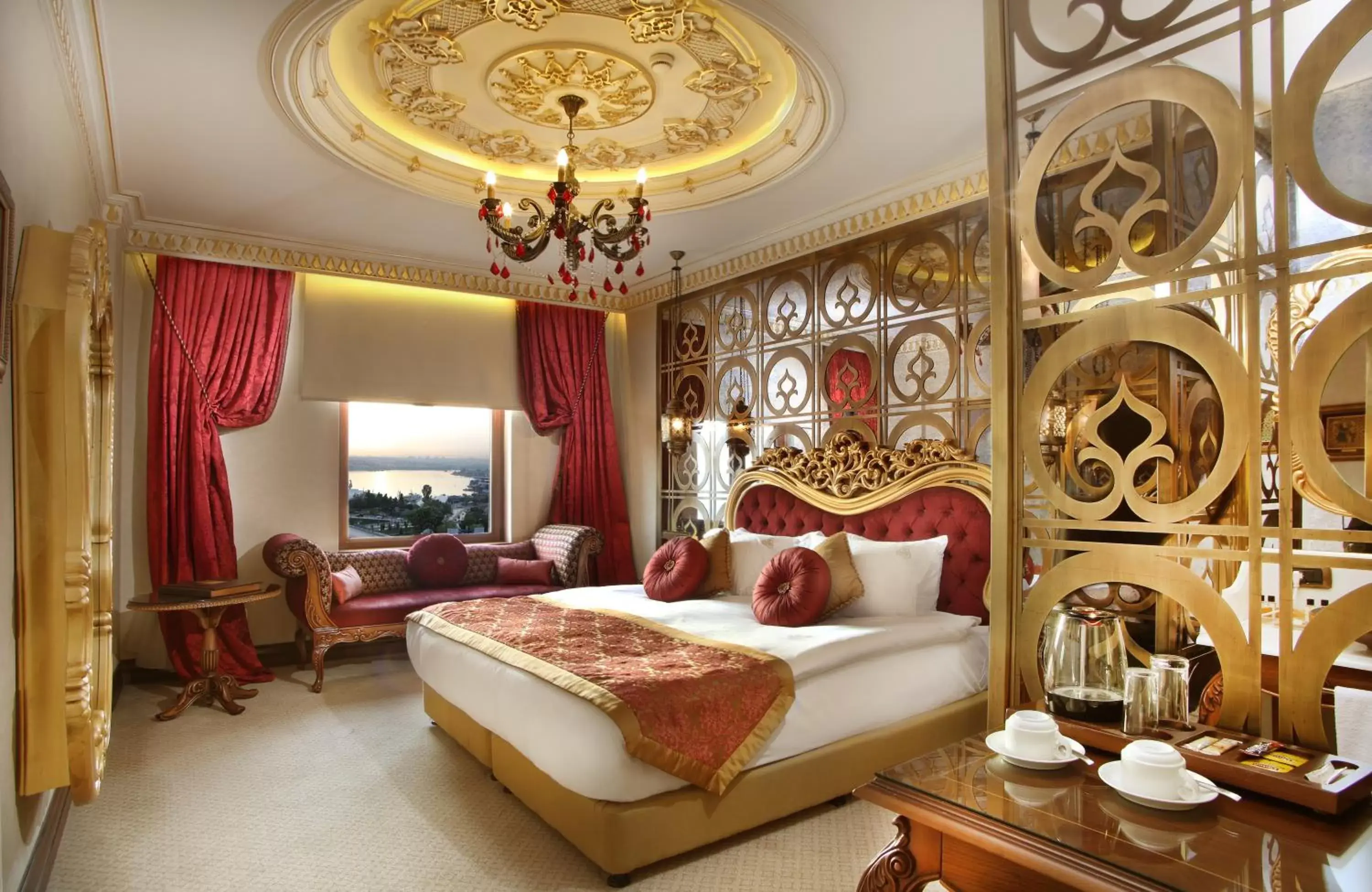 Bed in Daru Sultan Hotels Galata