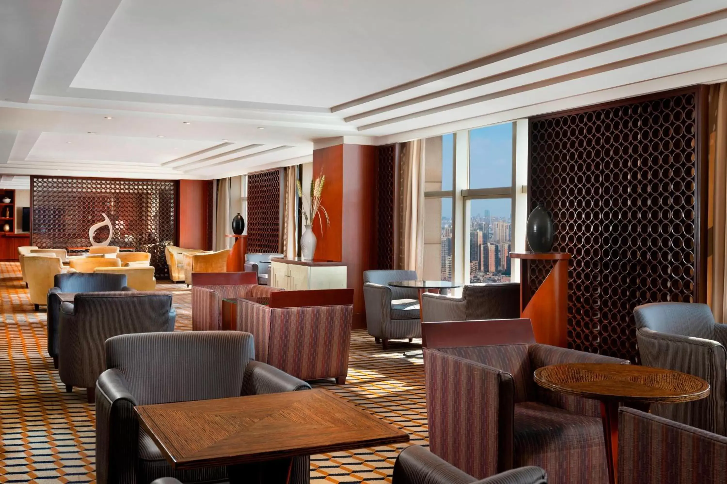Lounge or bar, Restaurant/Places to Eat in Sheraton Dongguan Hotel