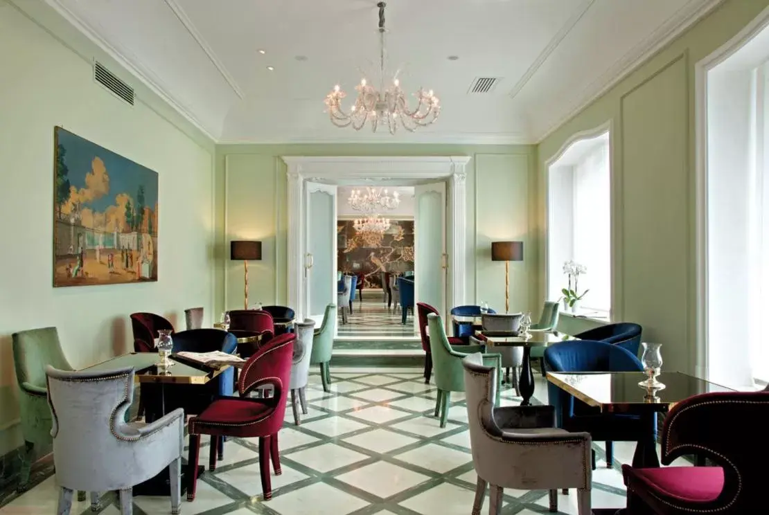 Lounge or bar, Restaurant/Places to Eat in Grand Hotel Santa Lucia