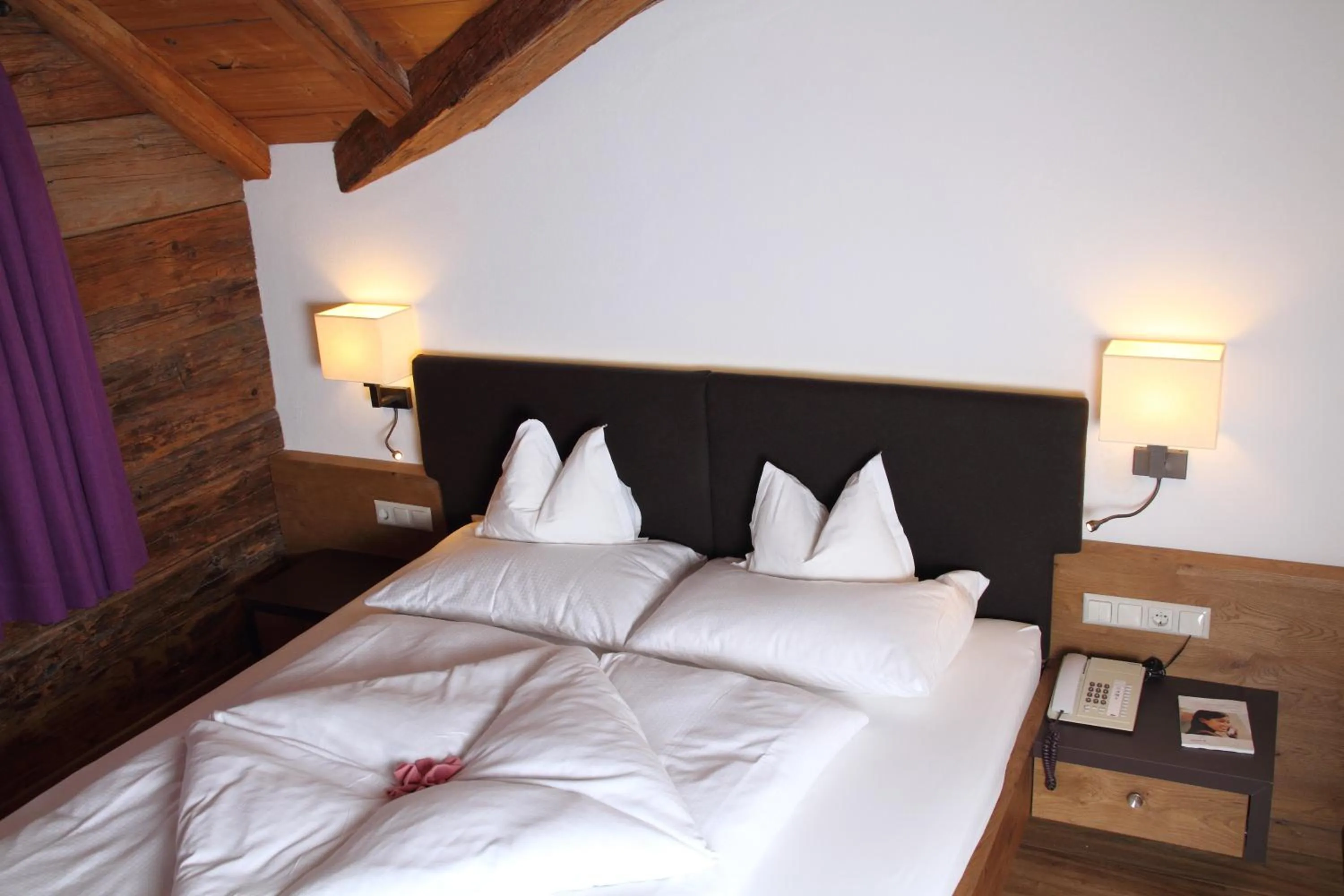 Bedroom, Bed in Hotel Kirchenwirt