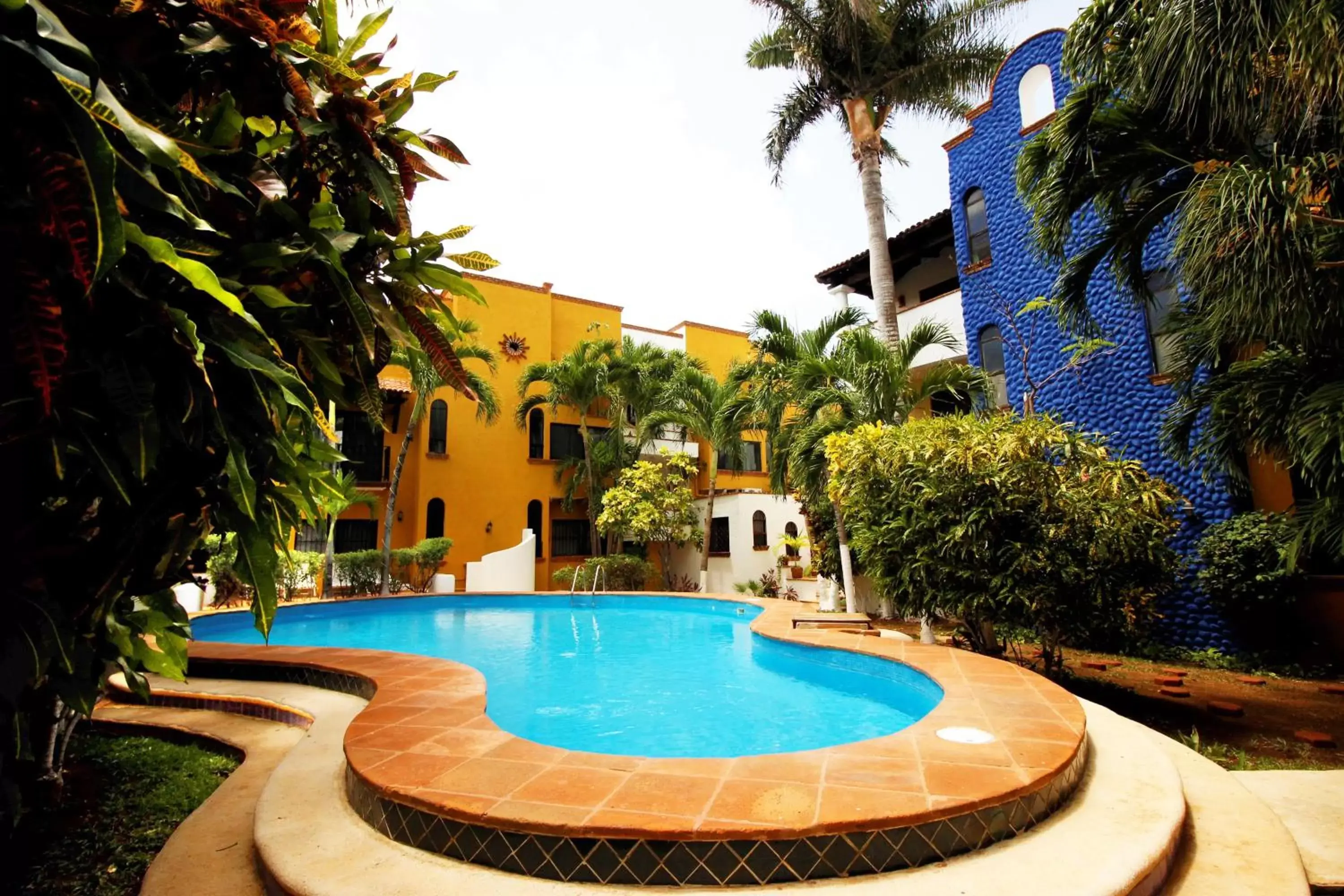 Facade/entrance, Swimming Pool in Maya Vacanze Playa Alegria