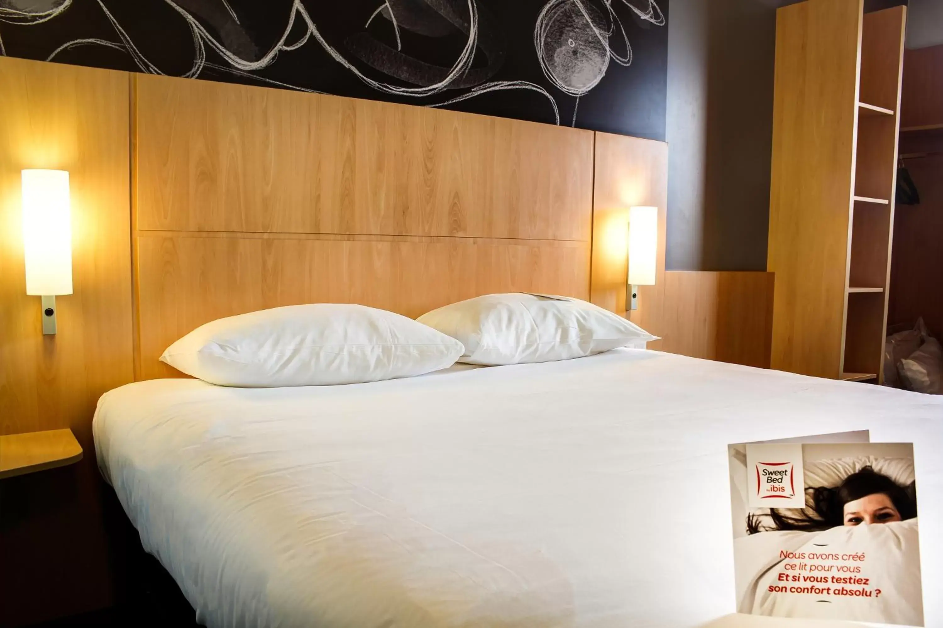 Bed in ibis Soissons Bed in ibis Soissons