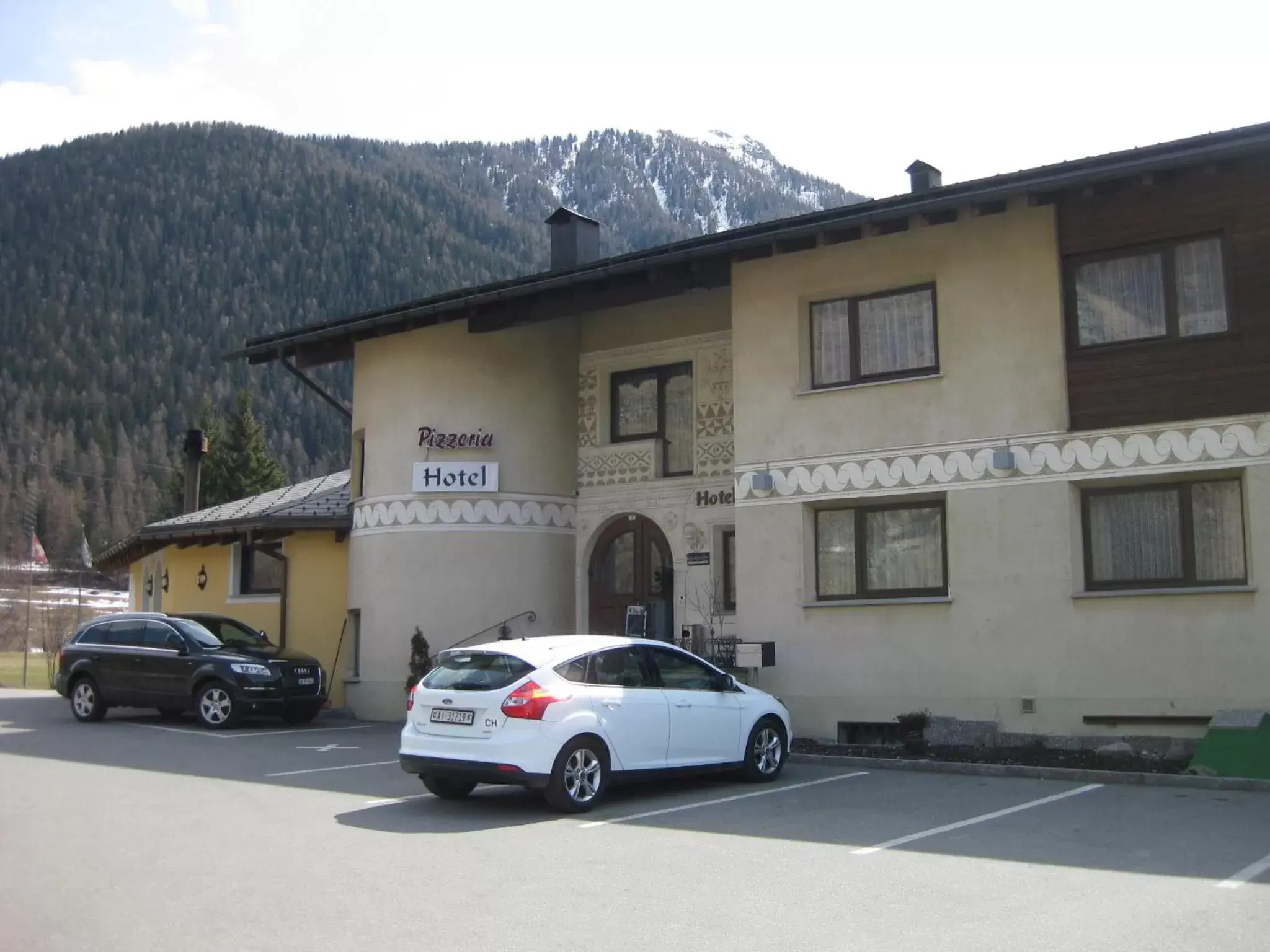 Facade/entrance, Property Building in Hotel Pizzeria Selva