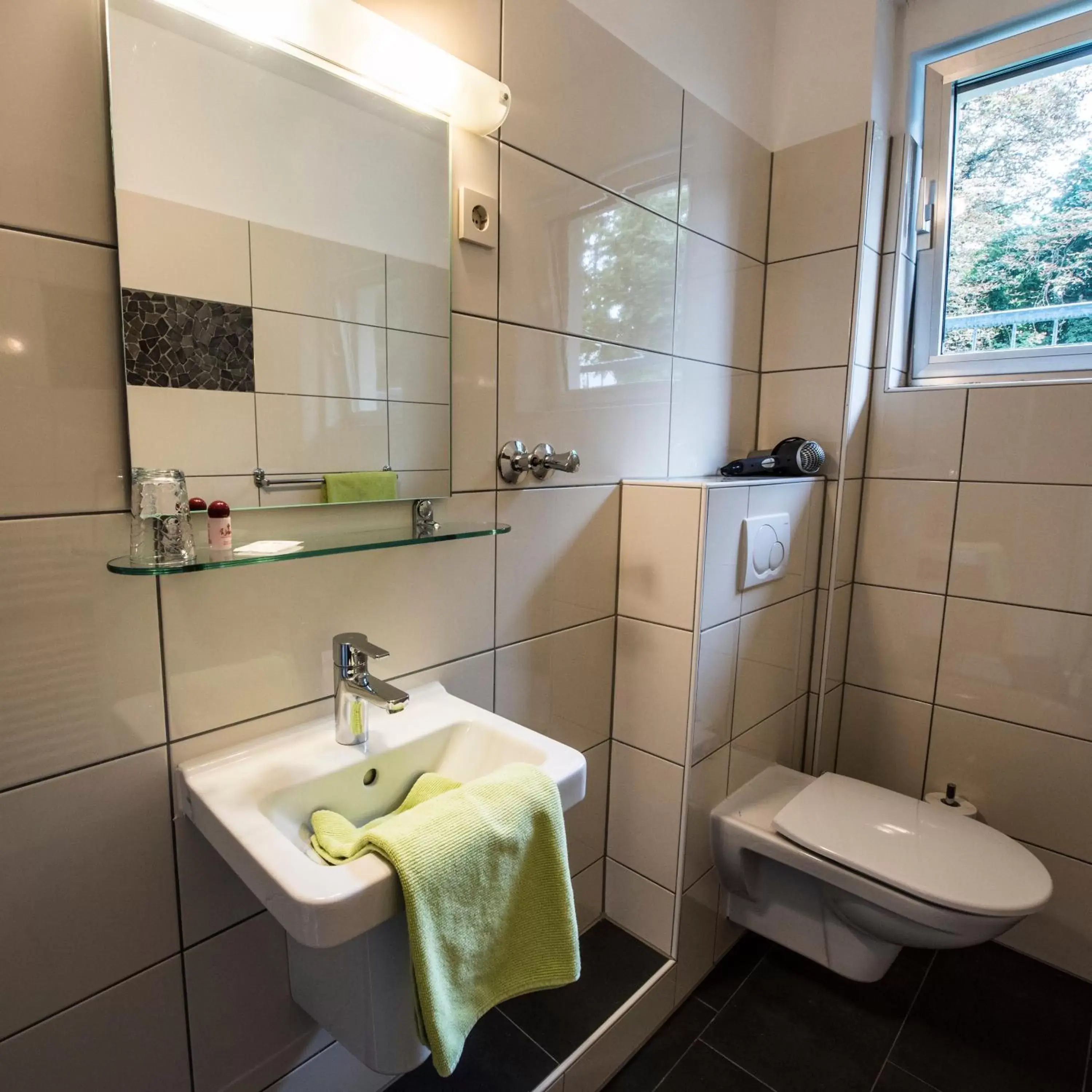 Toilet, Bathroom in Hotel Baccara