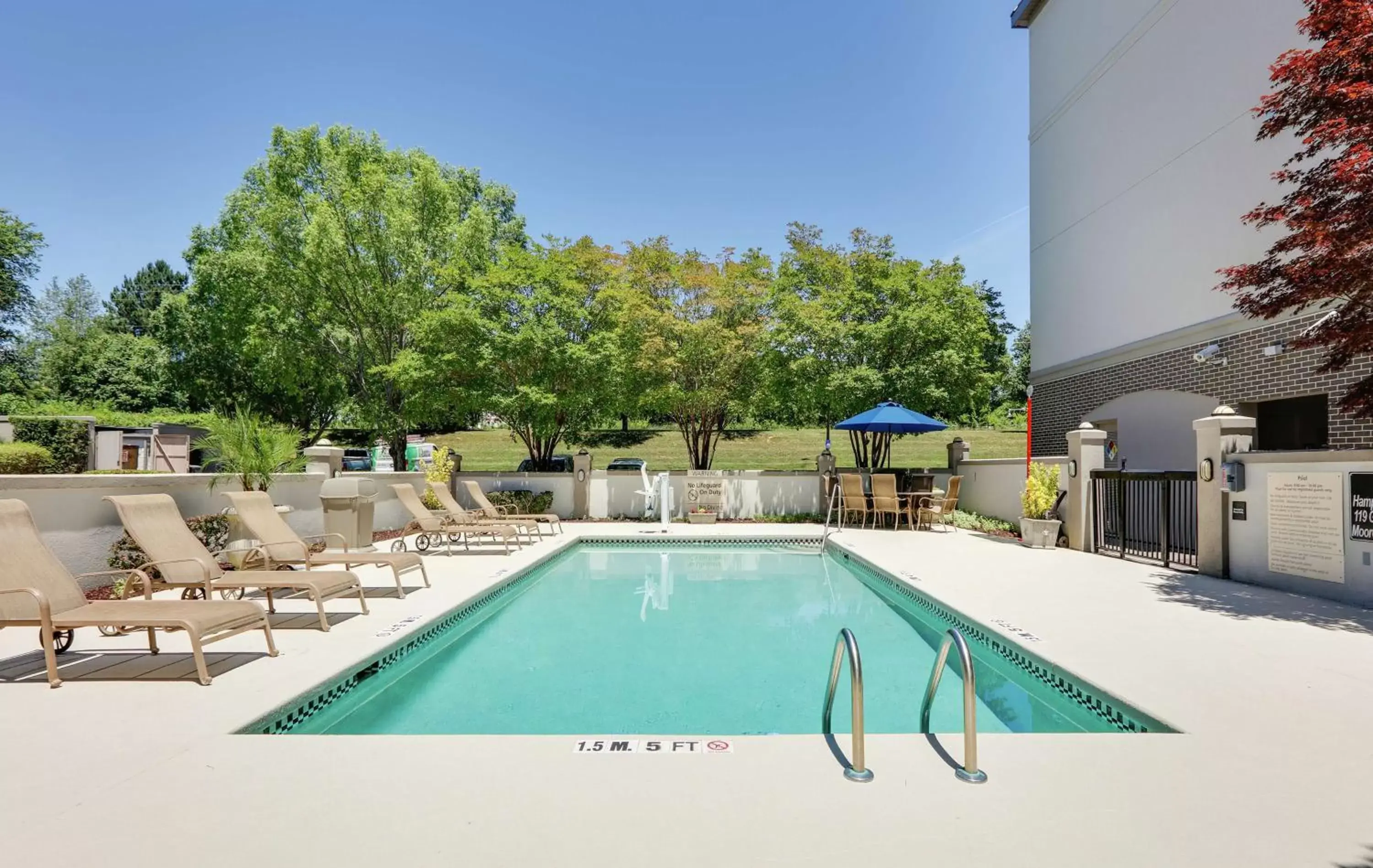 Pool view in Hampton Inn & Suites Mooresville Pool view in Hampton Inn & Suites Mooresville