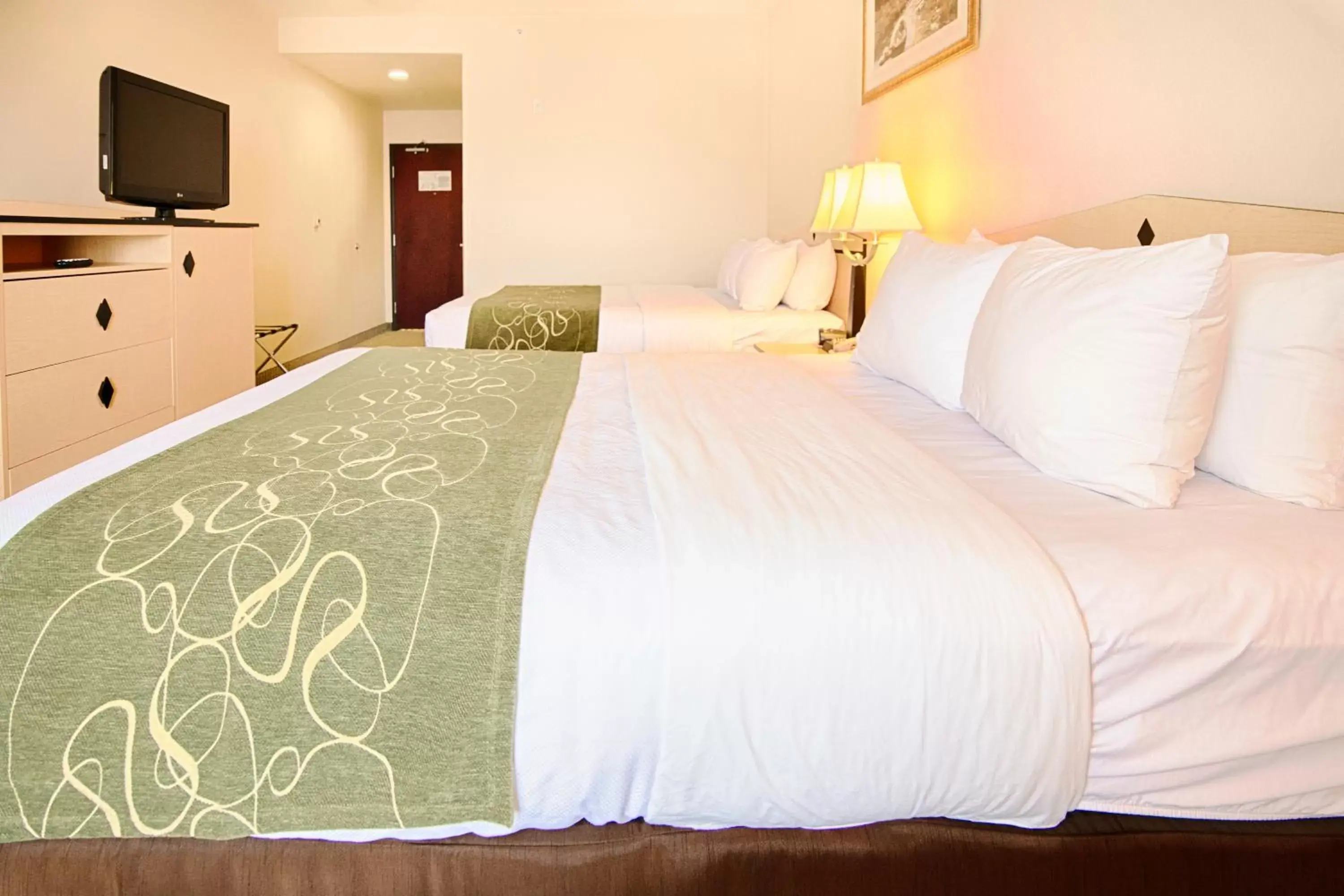 Queen Room with Two Queen Beds - Non-Smoking in Comfort Inn & Suites Airport Reno