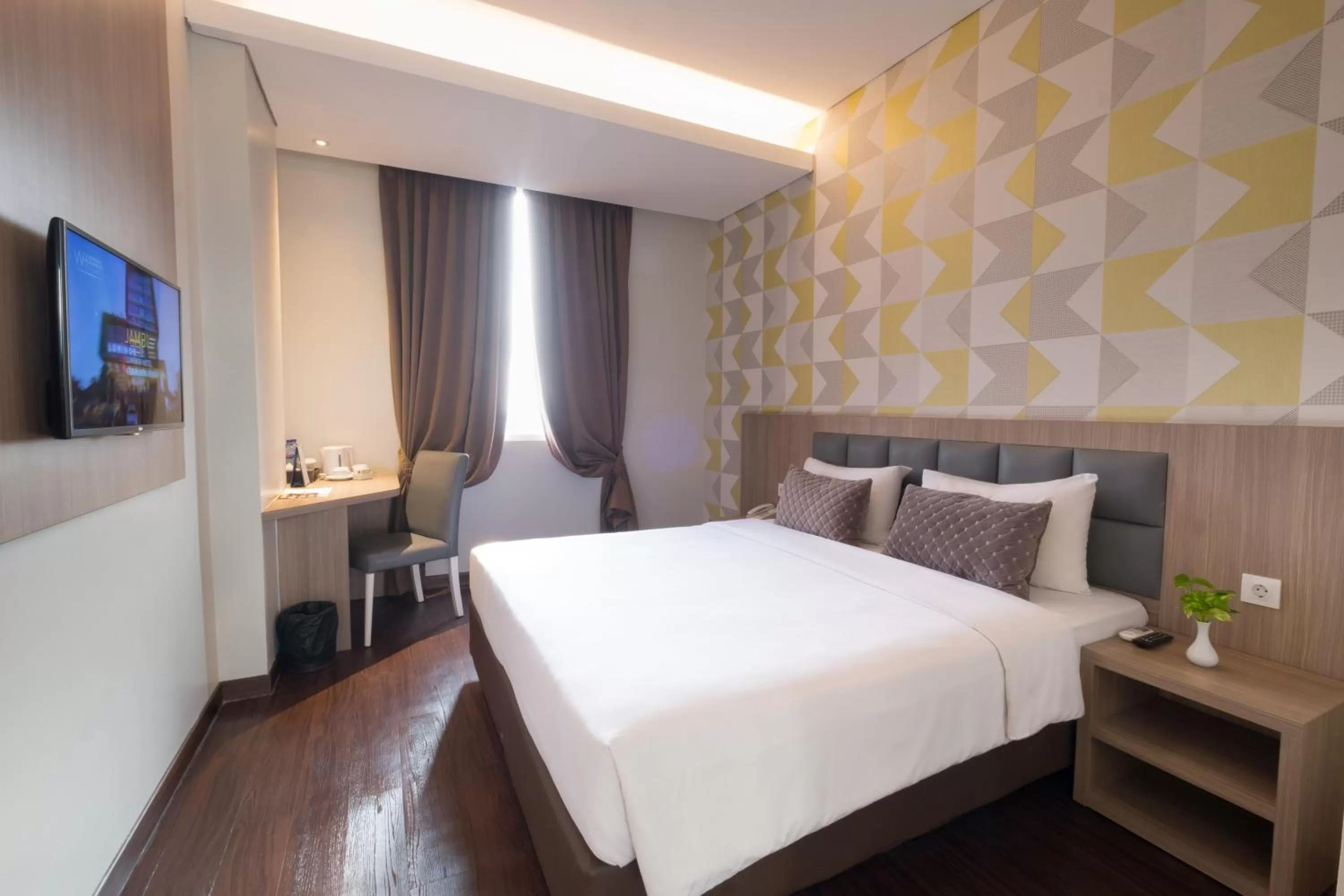 Bedroom, Bed in Hotel 88 ITC Fatmawati Jakarta By WH