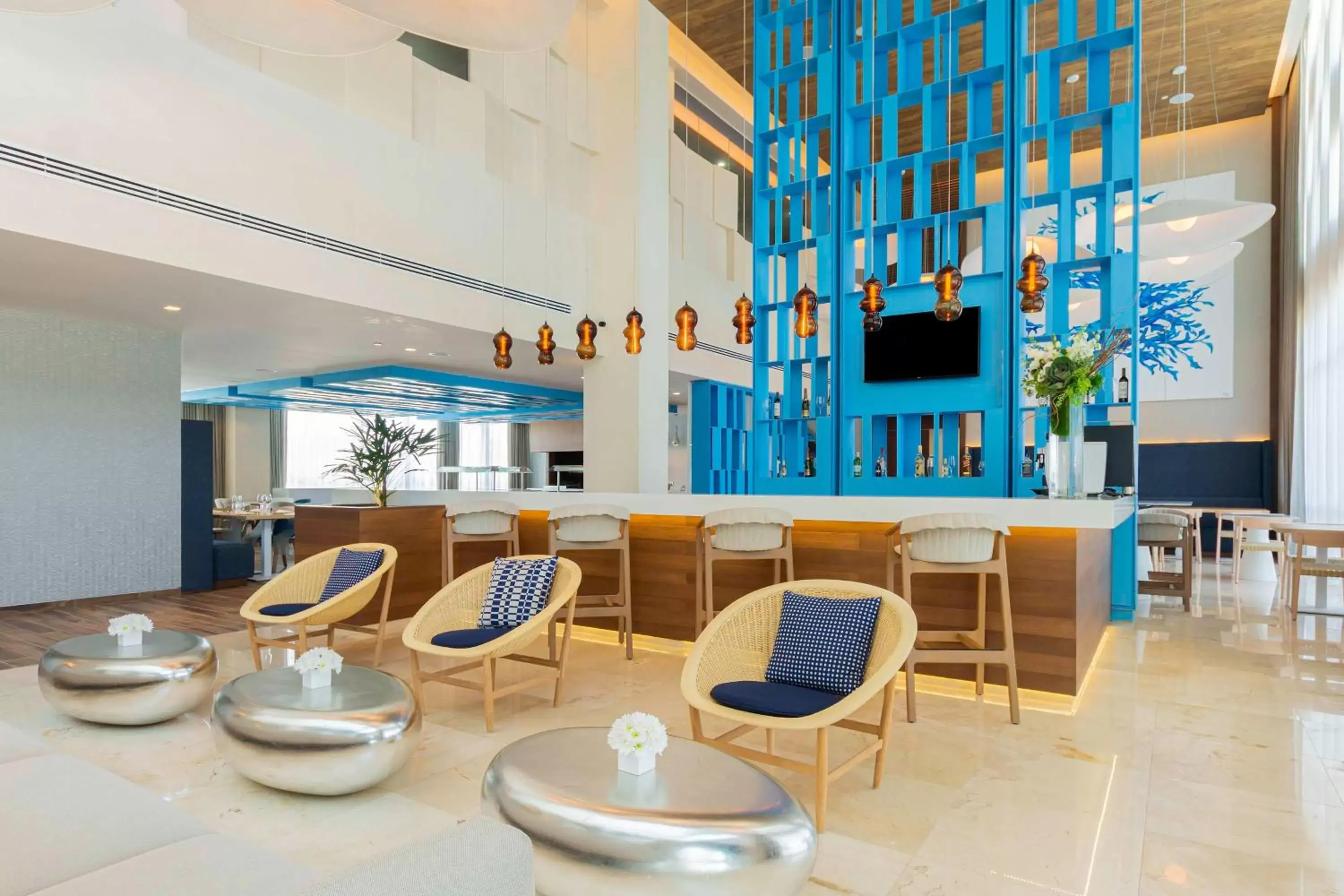Lobby or reception, Restaurant/Places to Eat in Avani Cancun Airport -previously NH Cancun Airport-