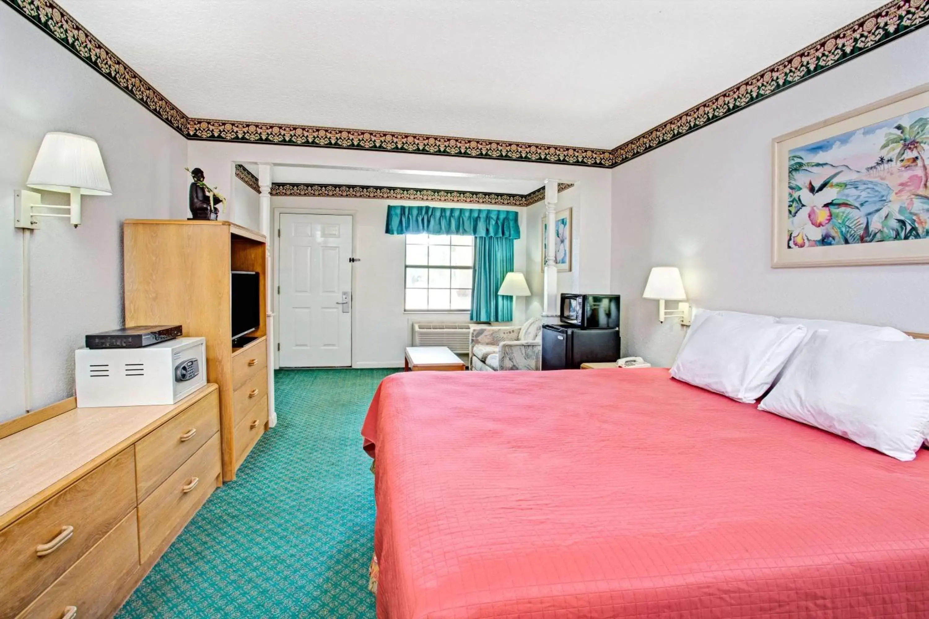 Photo of the whole room in Travelodge by Wyndham Suites St Augustine
