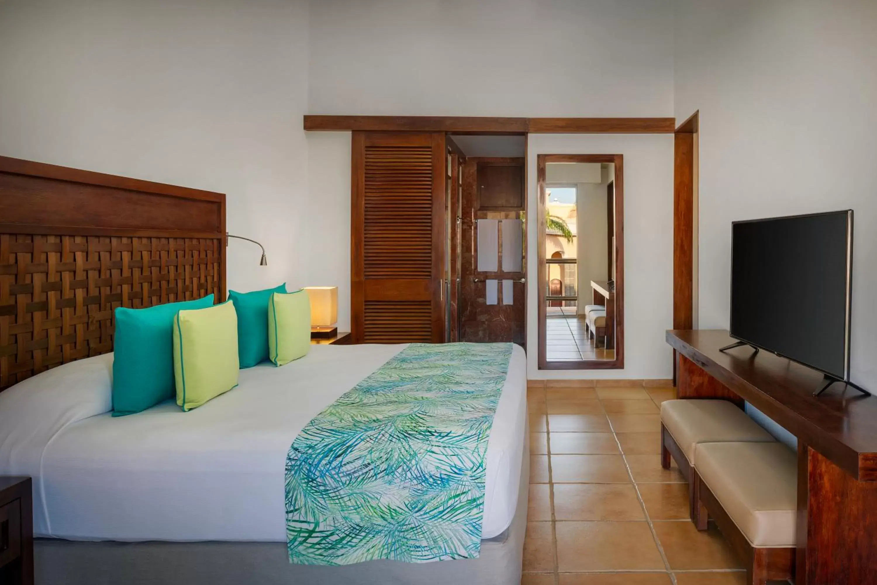 Bedroom, Bed in Catalonia Riviera Maya Resort & Spa- All Inclusive