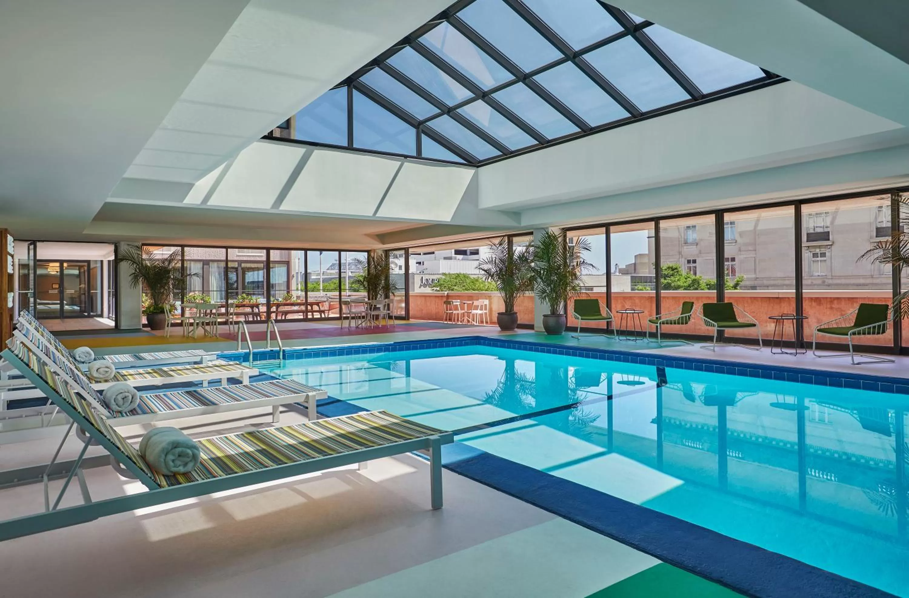 Swimming pool in Graduate by Hilton Lincoln