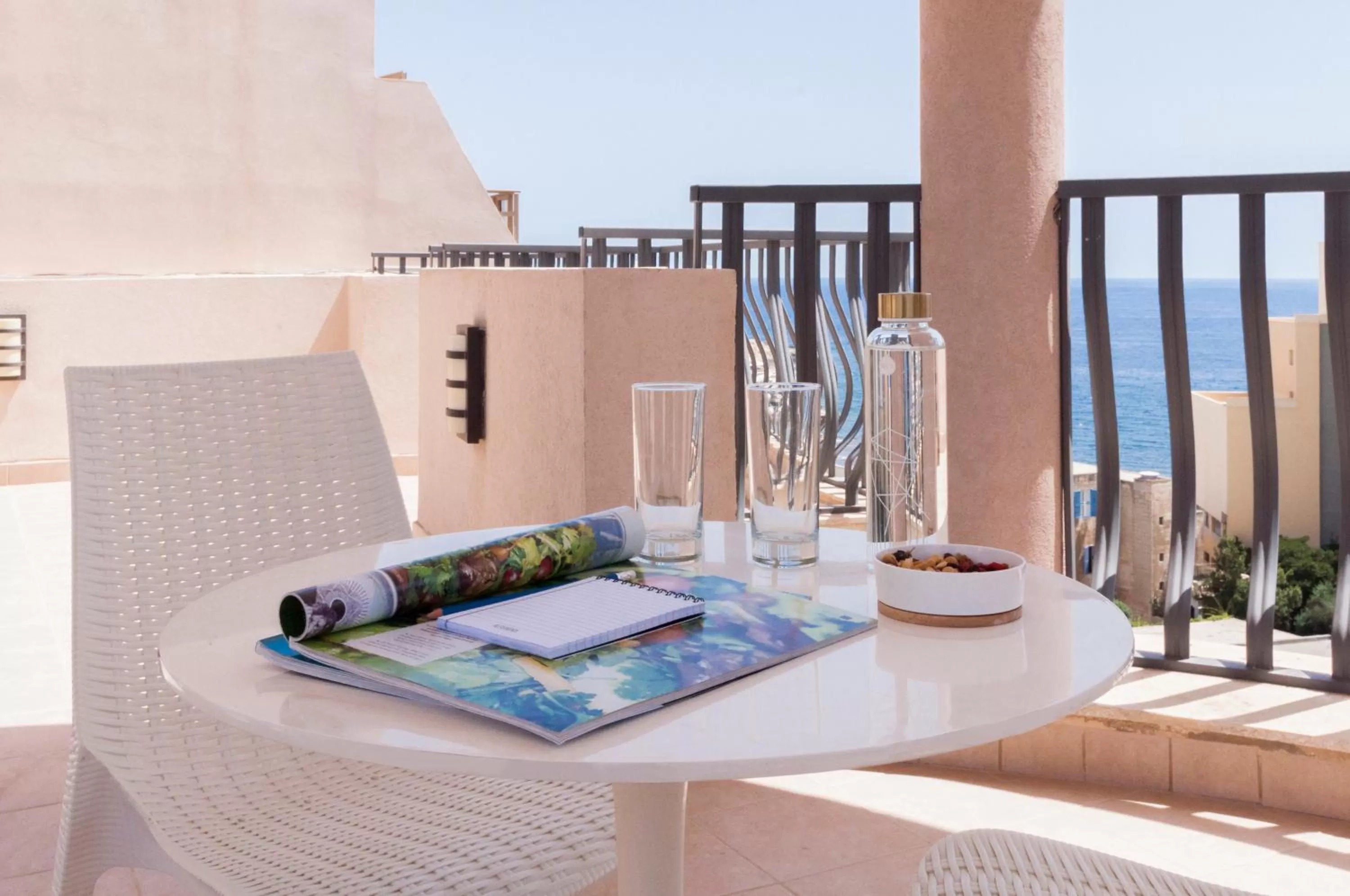 Balcony/Terrace in Alexandra Hotel