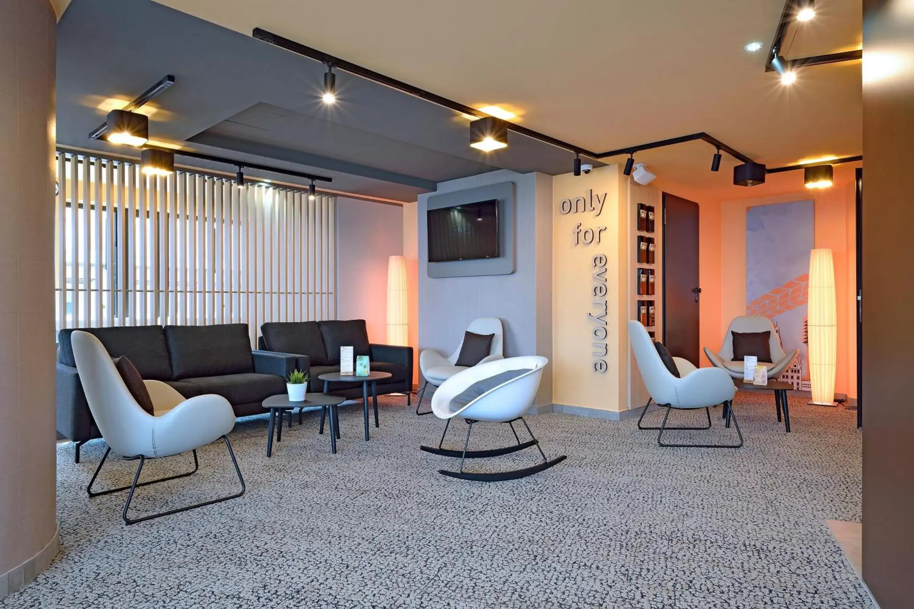 Lobby or reception, Seating Area in B&B Hotel Hannover-City