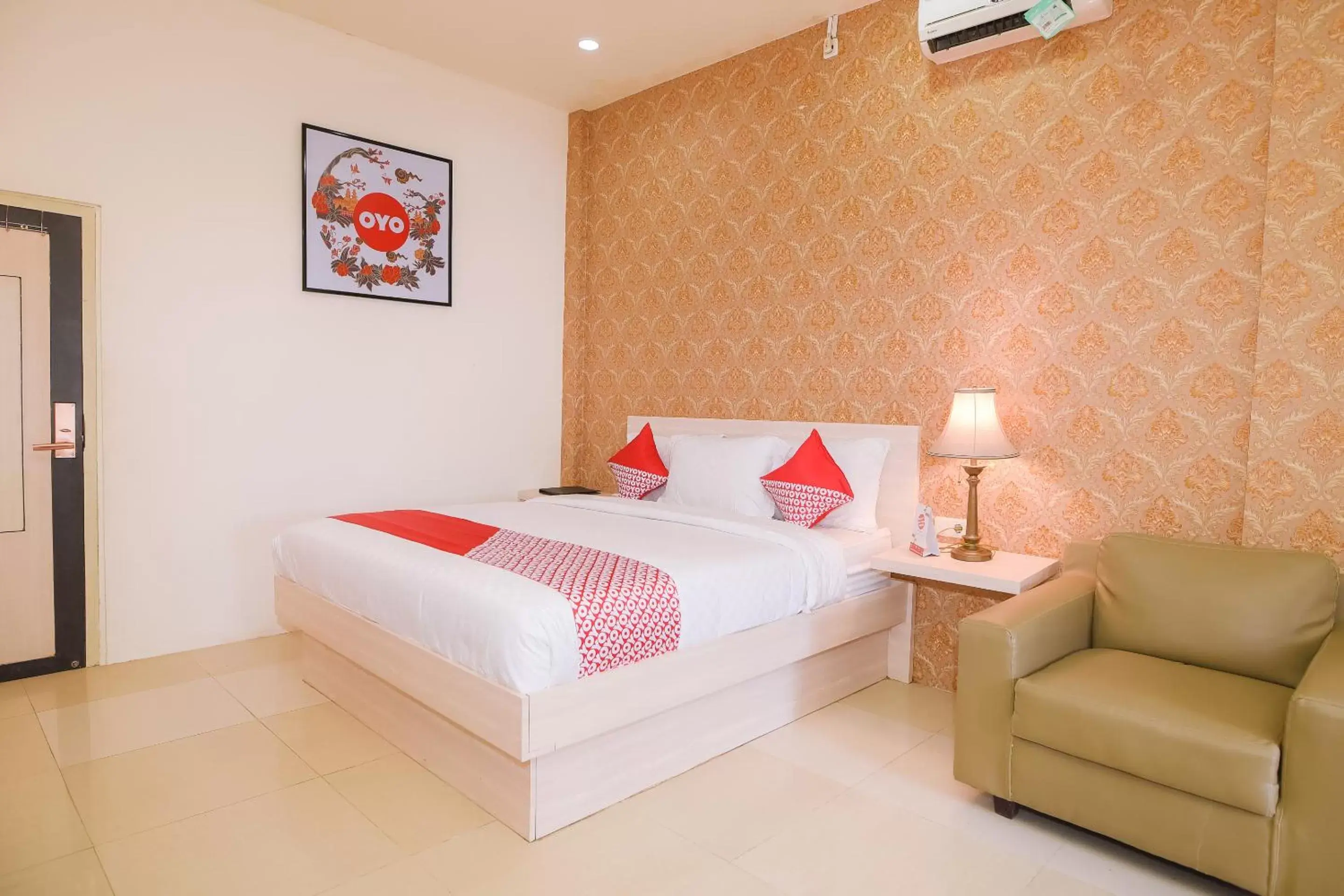 Bedroom, Bed in OYO 854 Ub Caisar Hotel