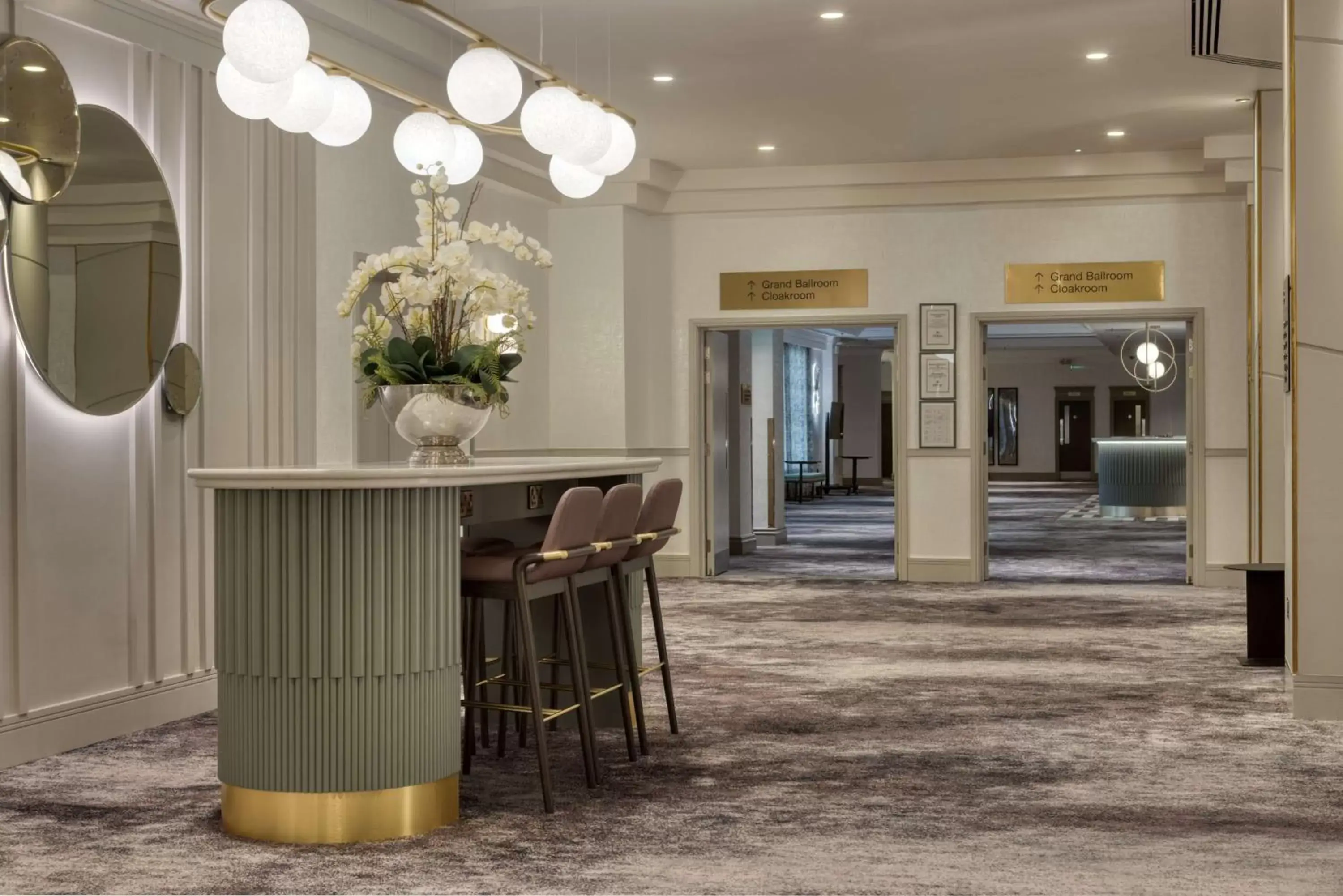 Lobby or reception in Hilton Glasgow