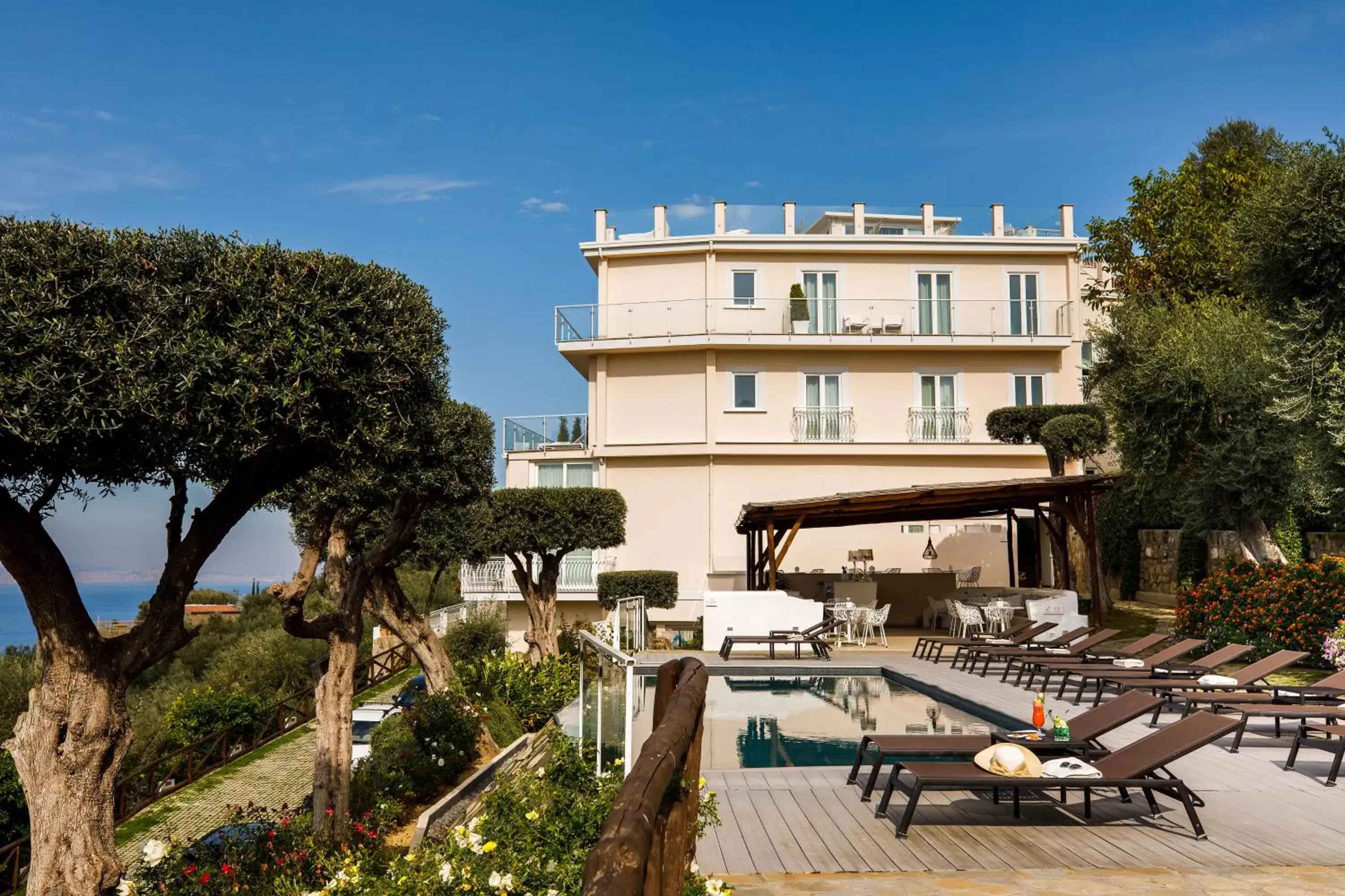 Pool view, Property Building in Villa Fiorella Art Hotel