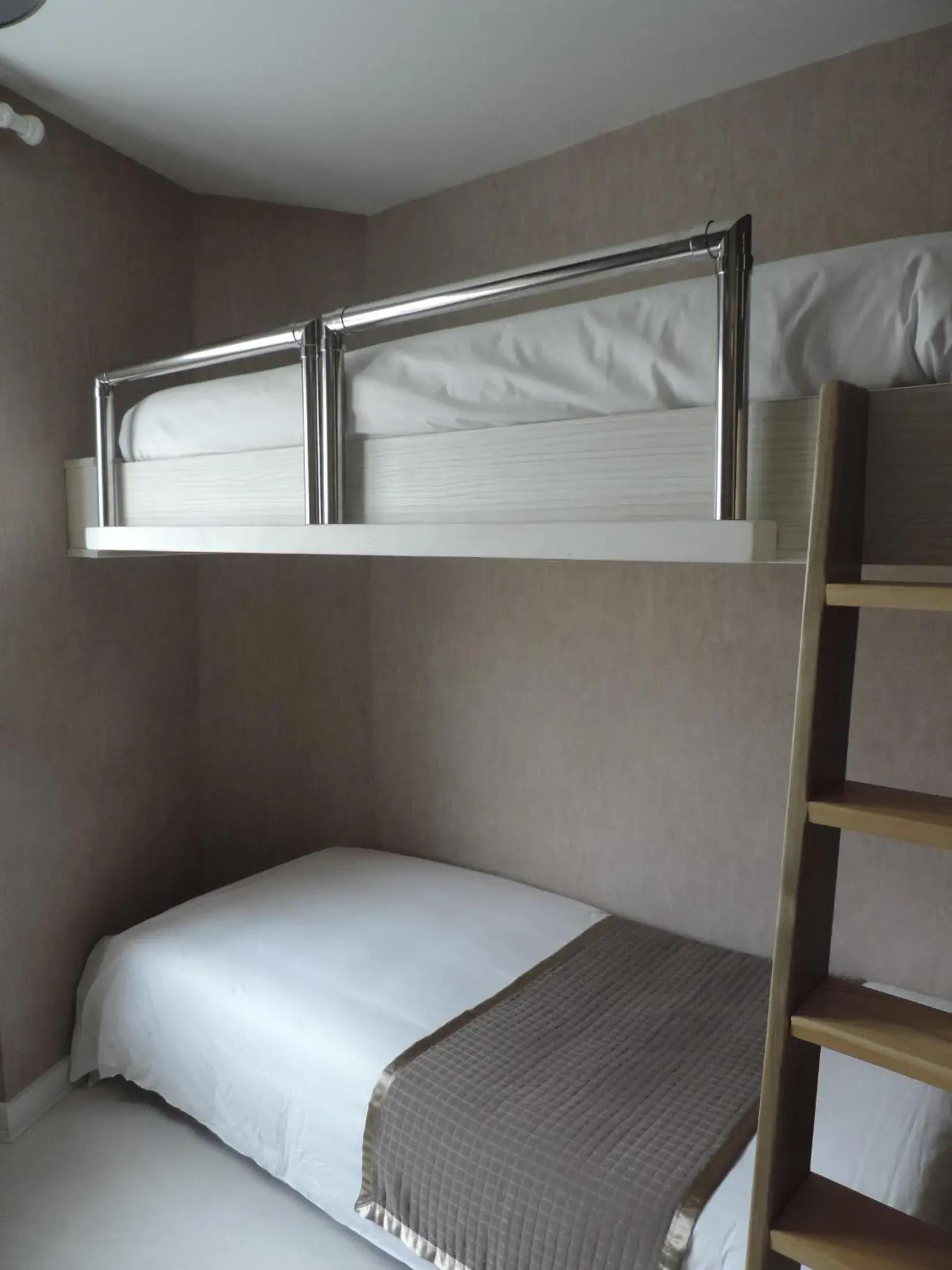 Bunk Bed in Logis de France Cazes Arazat