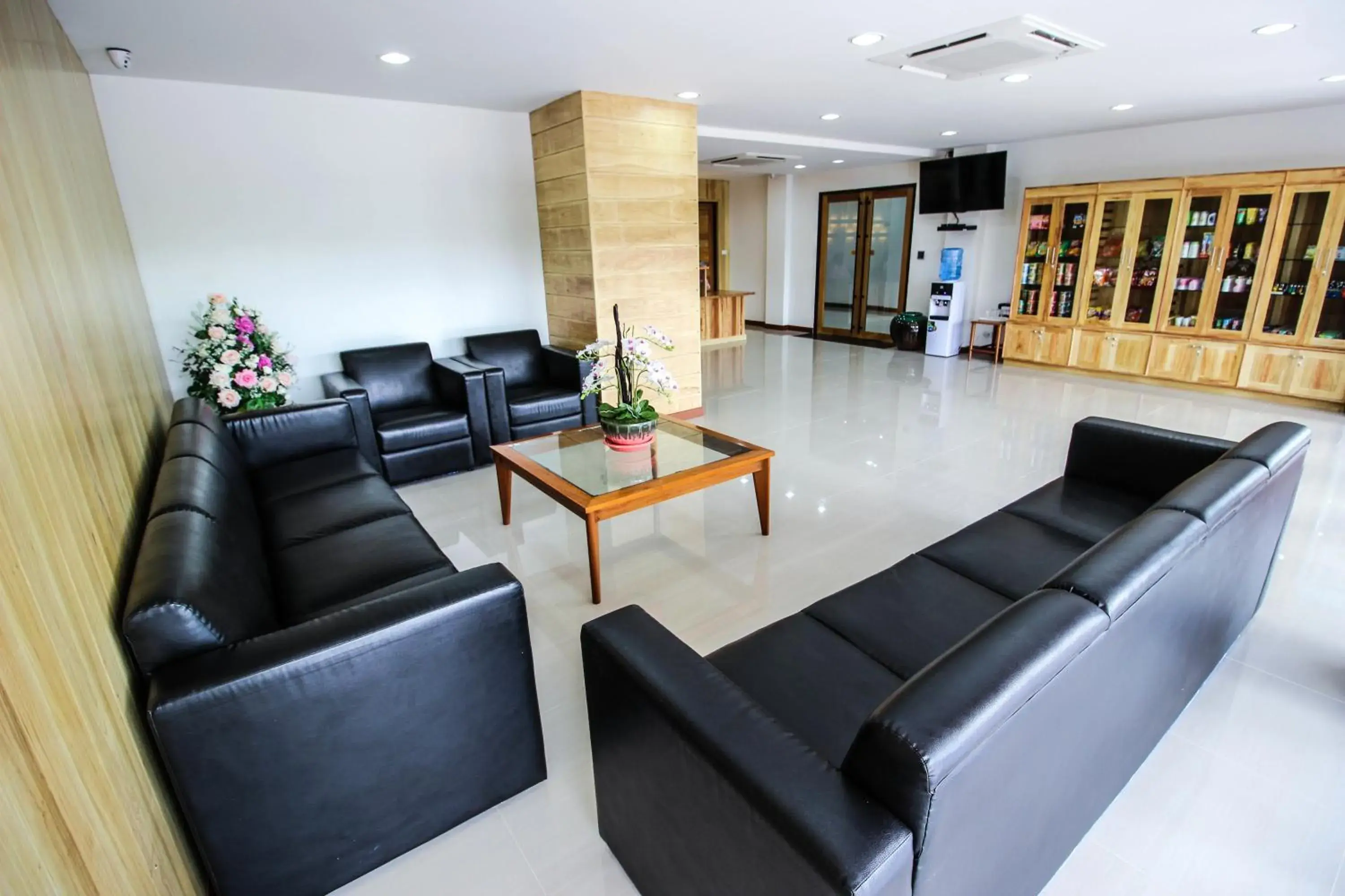 On site, Lobby/Reception in Tai-Shan Suites