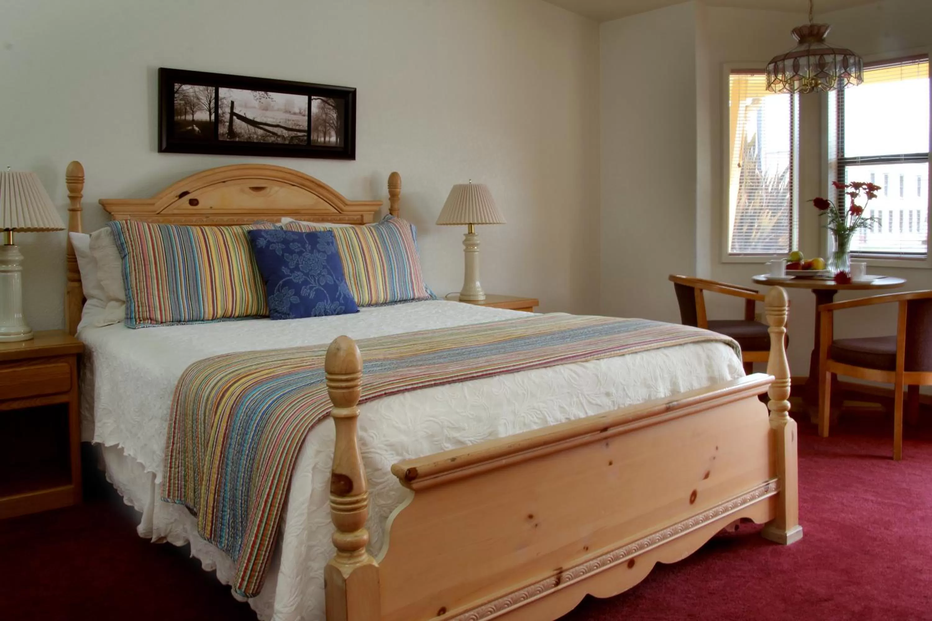 Hiking, Bed in Redwood Suites