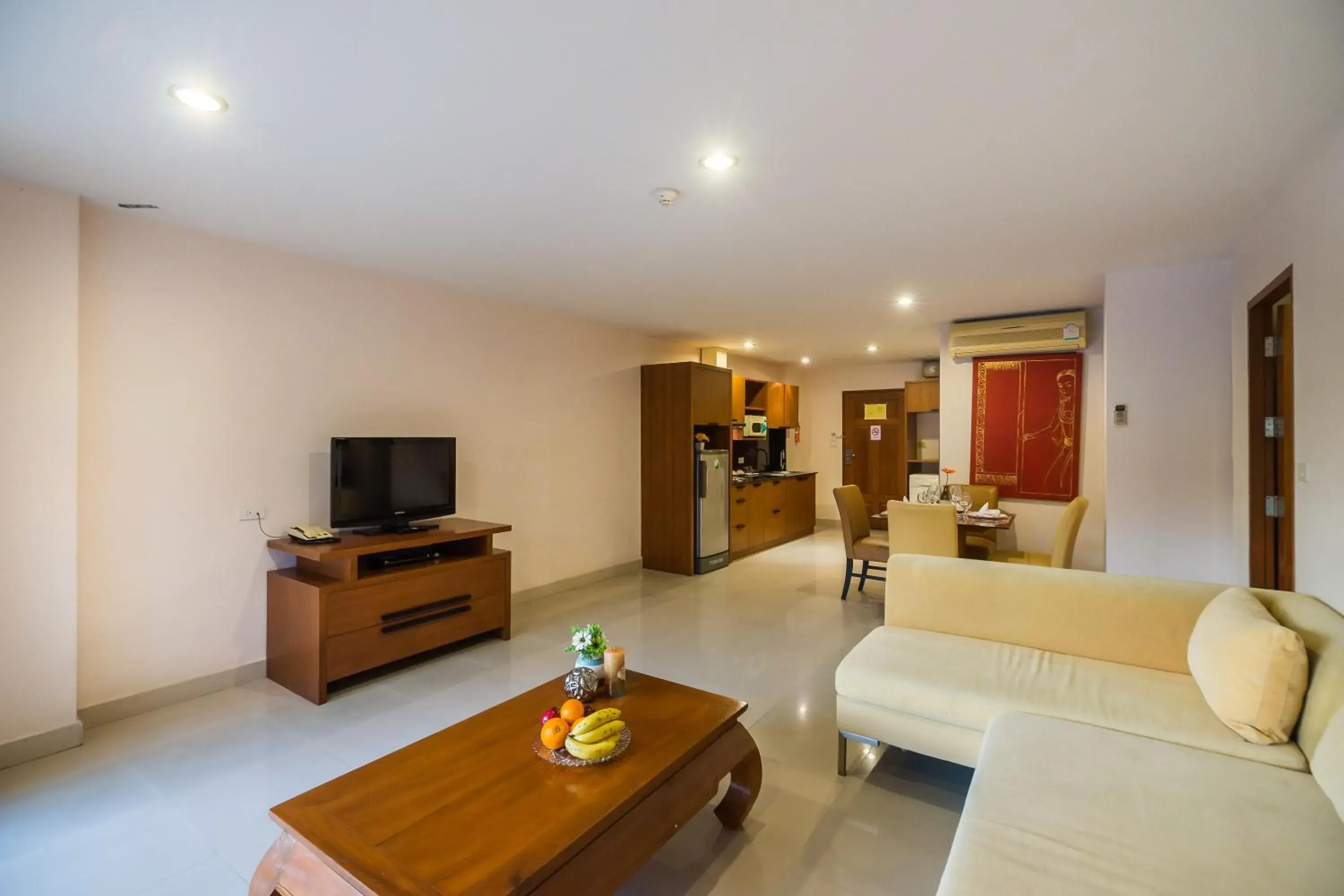 Kitchen or kitchenette, Seating Area in Bella Villa Cabana