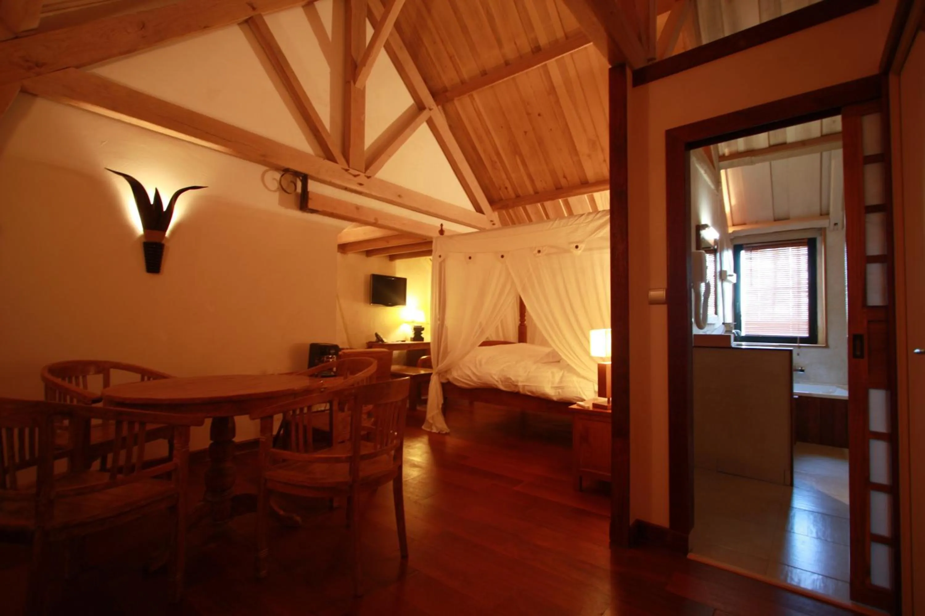 Seating area in Manoir des Indes, The Originals Relais