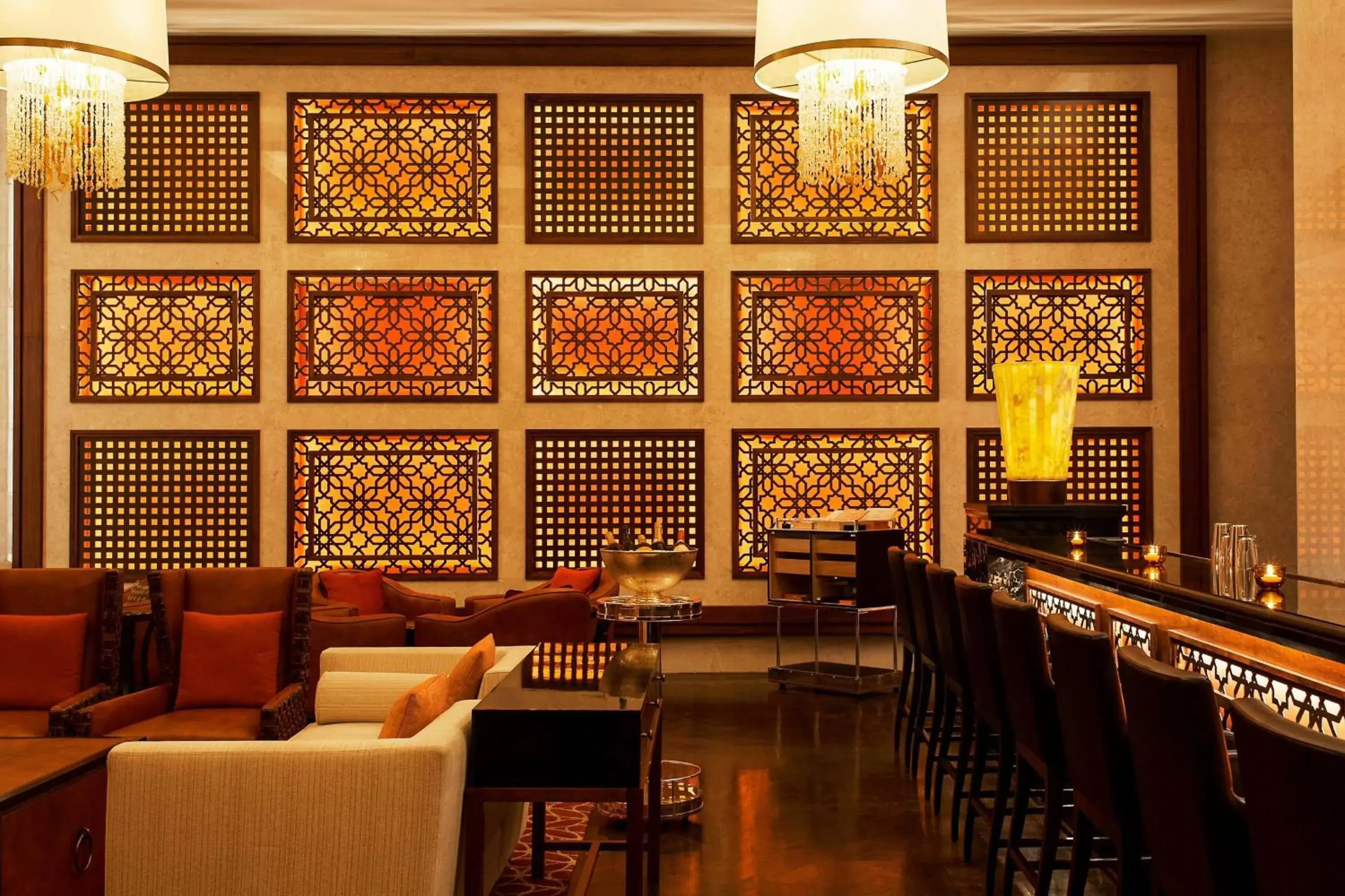 Lounge or bar, Lounge/Bar in The St. Regis Saadiyat Island Resort, Abu Dhabi