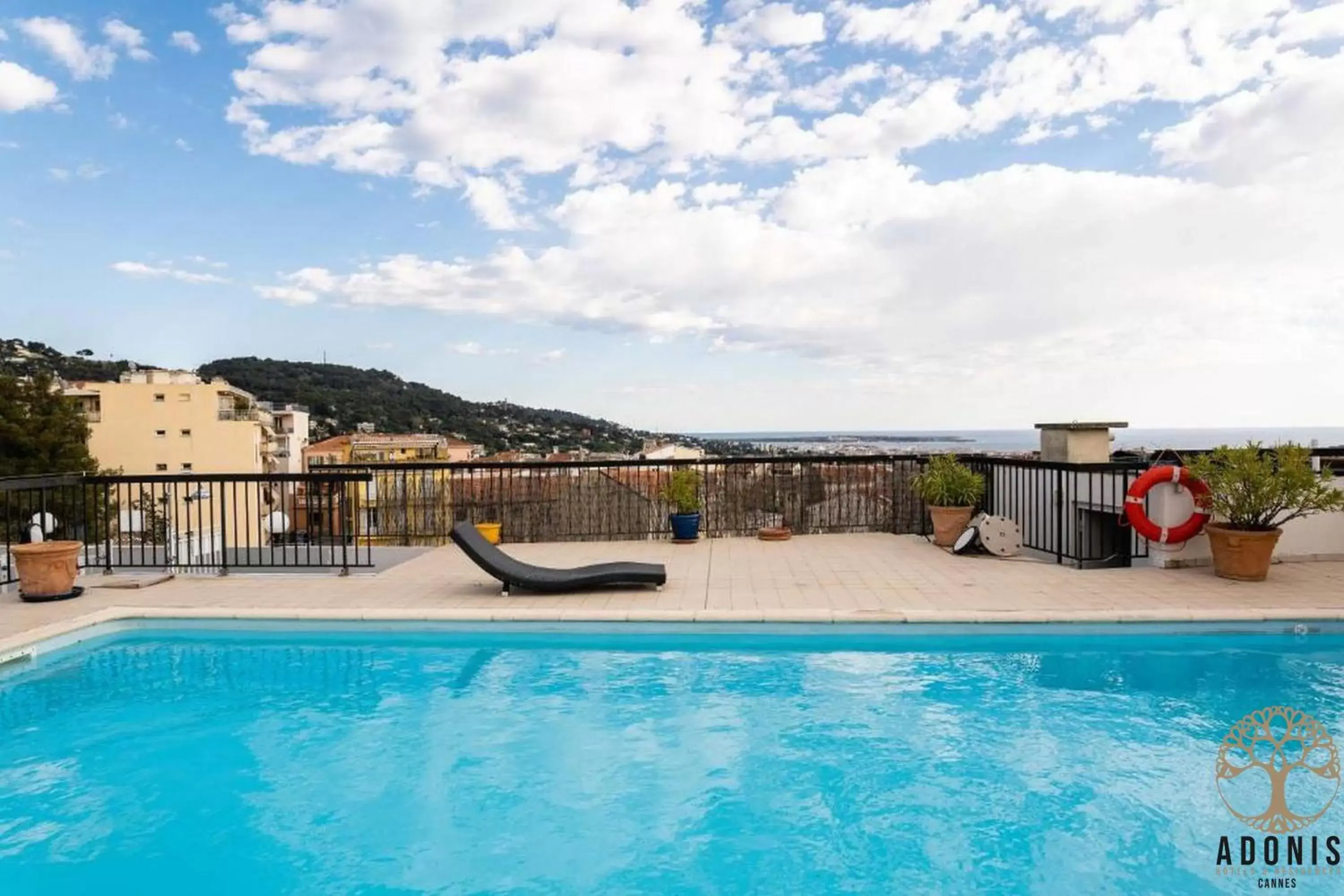 View (from property/room), Swimming Pool in Adonis Cannes - Hôtel Thomas