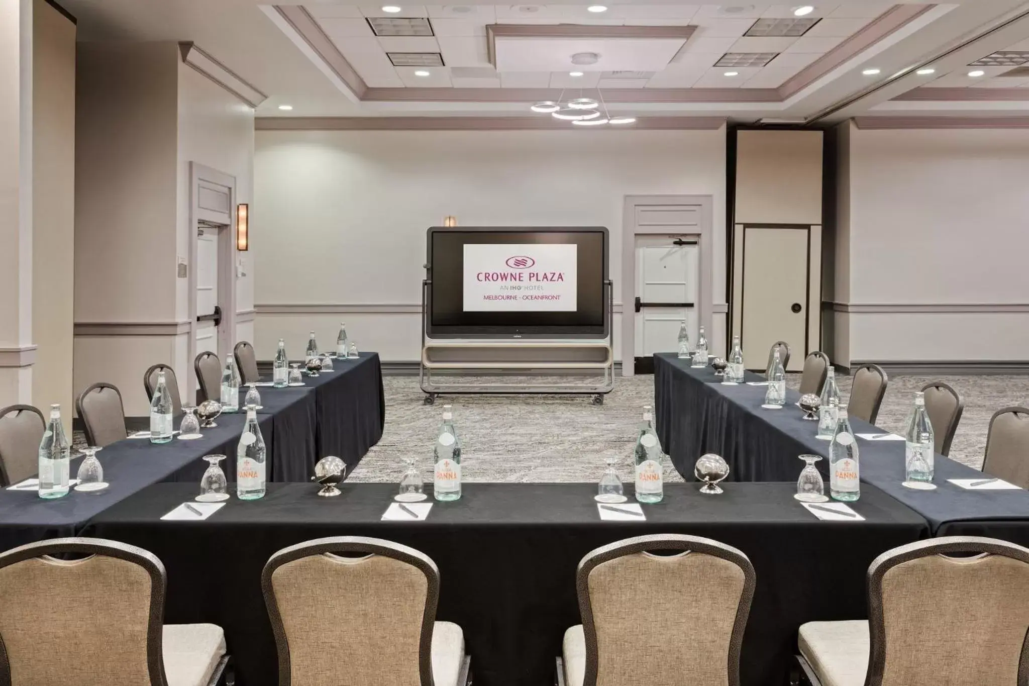 Meeting/conference room in Crowne Plaza Melbourne-Oceanfront, an IHG Hotel