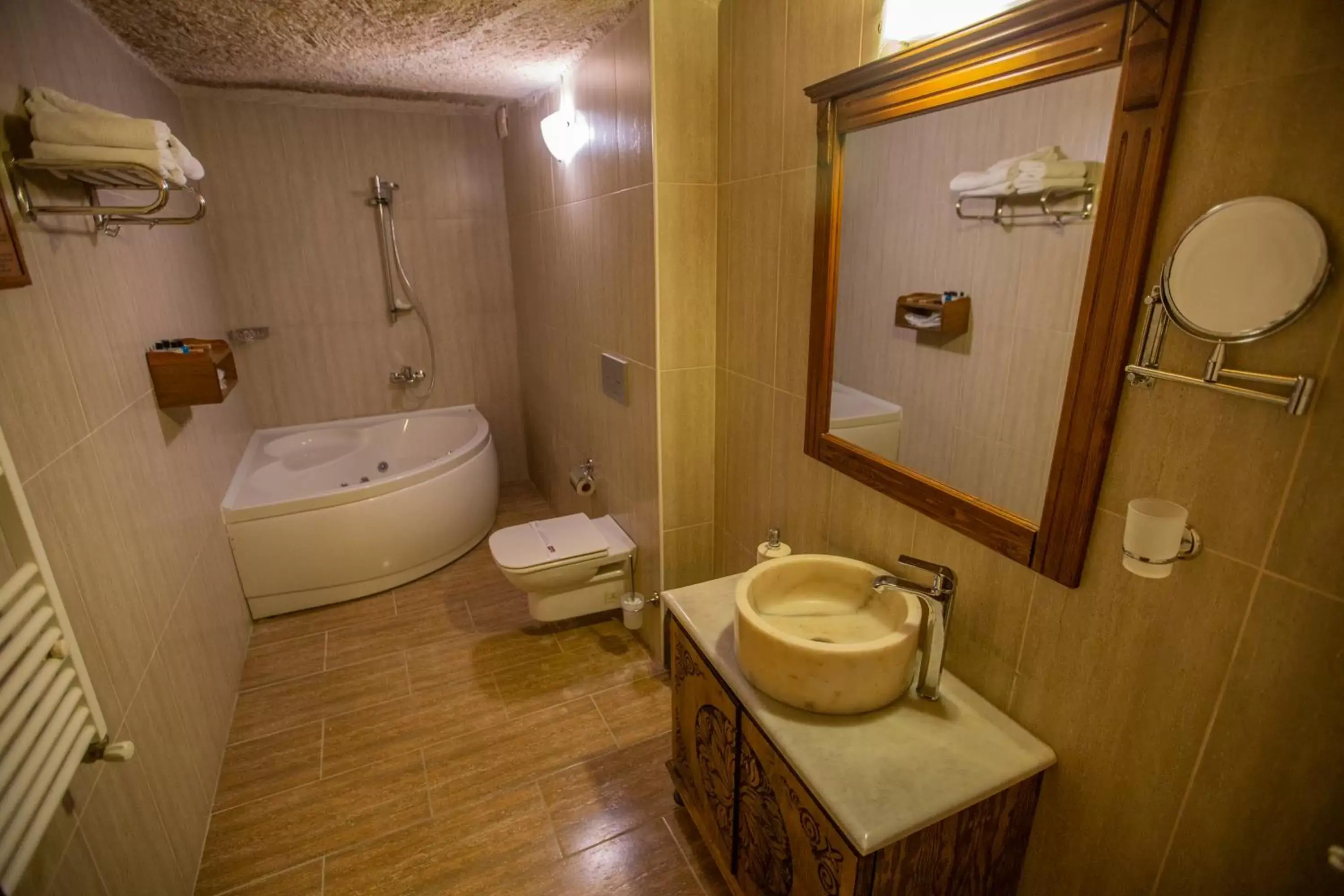 Bathroom in Stone House Cave Hotel