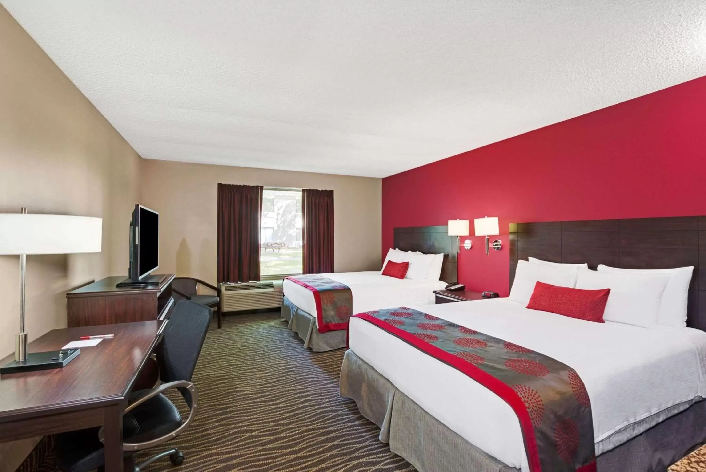 Photo of the whole room in Ramada by Wyndham Columbus Hotel & Conference Center