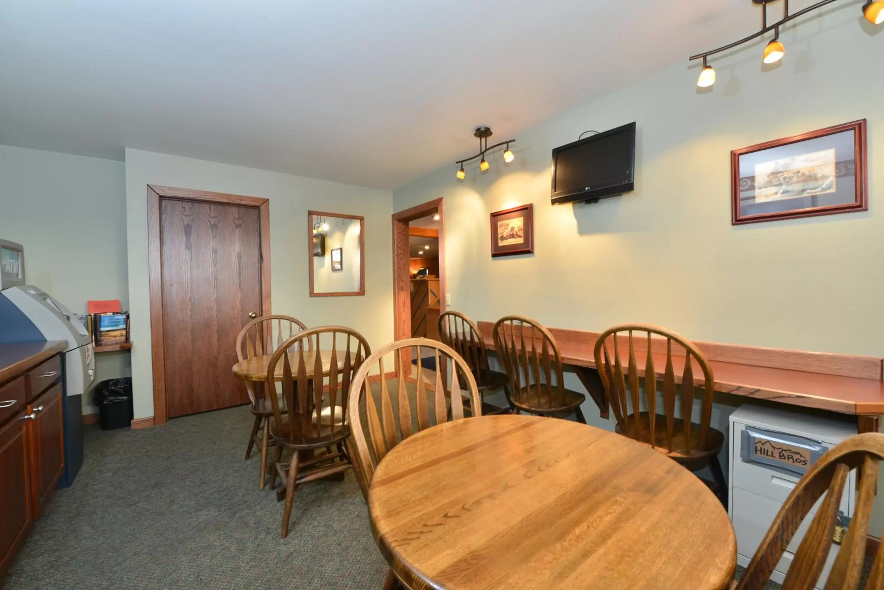 Seating area, Restaurant/Places to Eat in Rocker Inn