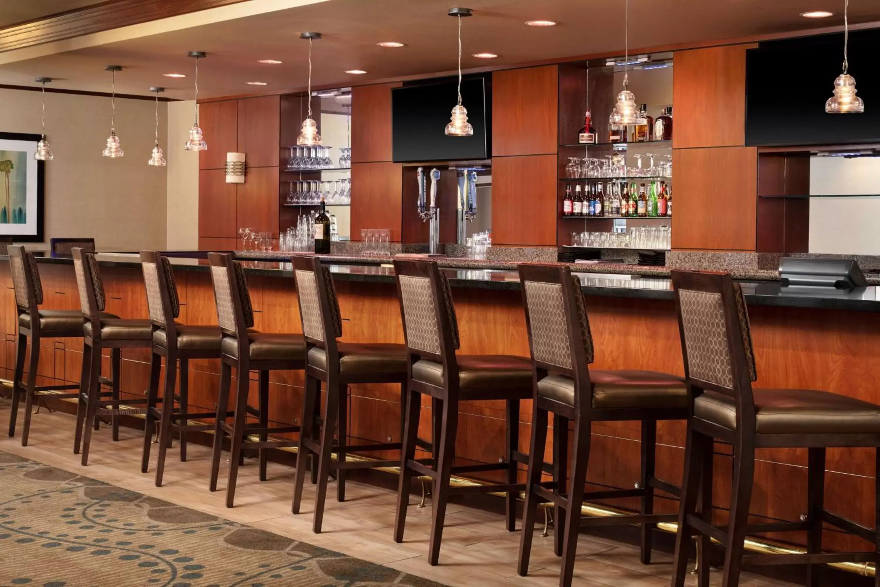 Lounge or bar in DoubleTree by Hilton Las Vegas Airport