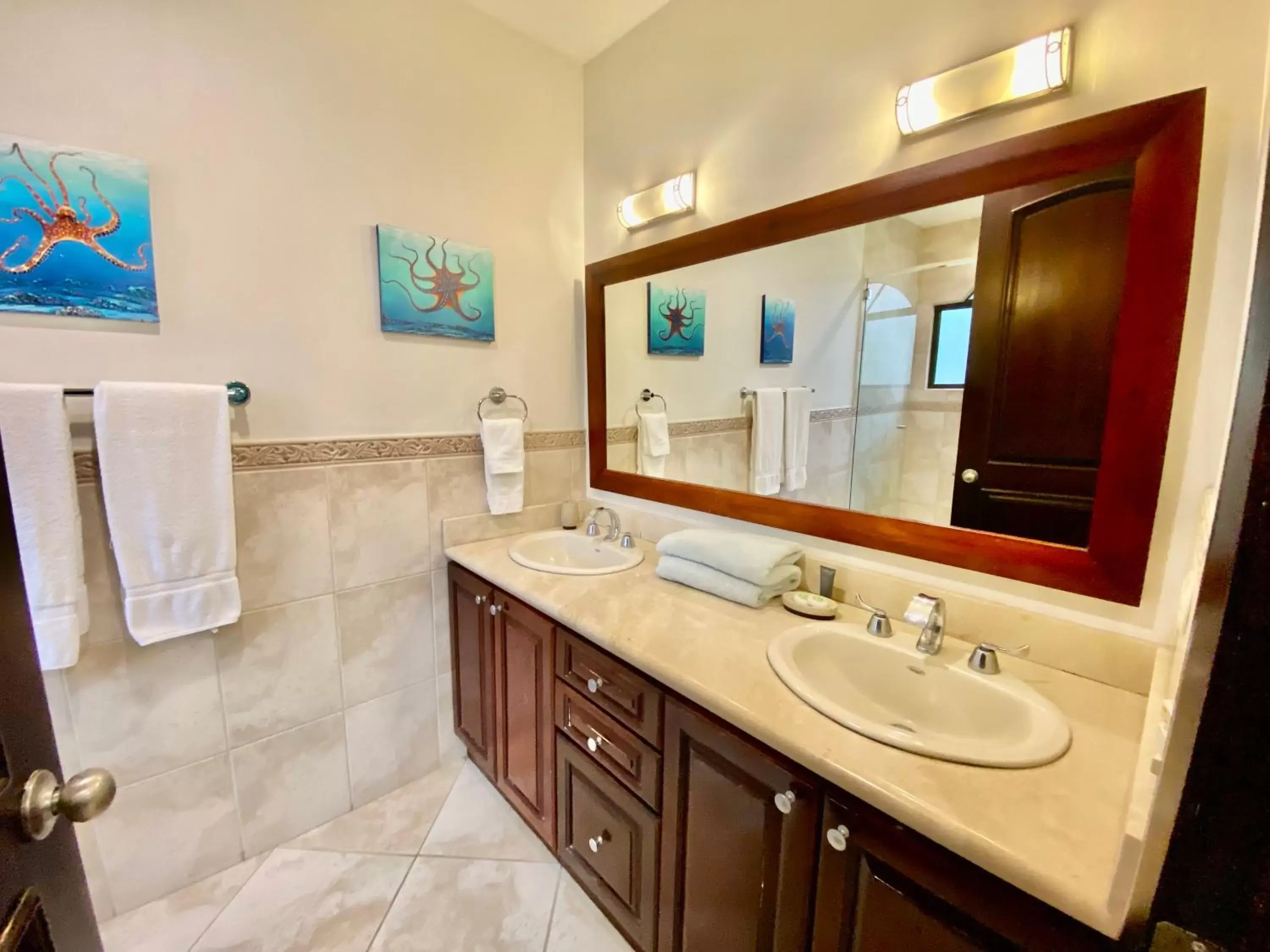 Bathroom in Monte Carlo Luxury Condominiums