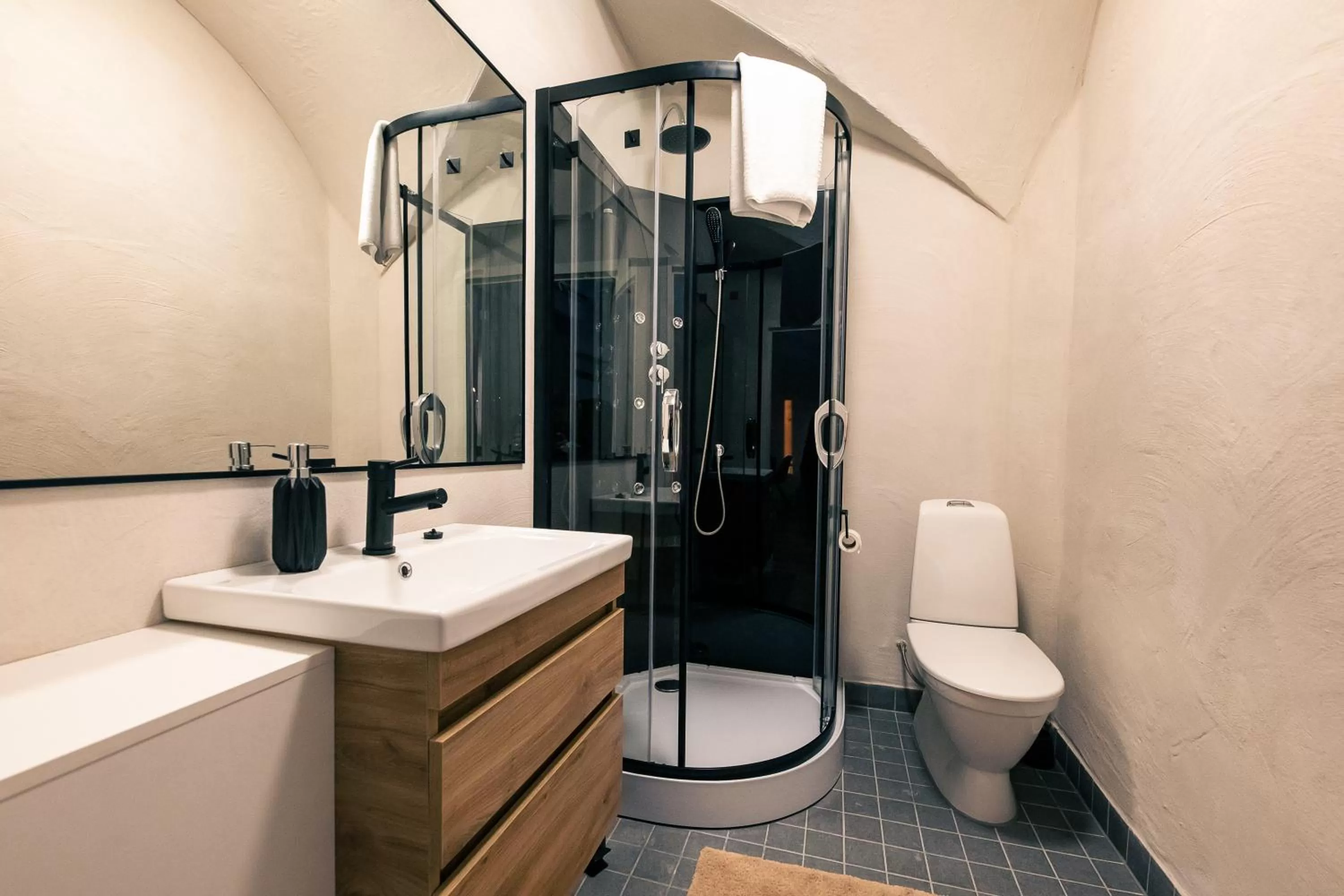 Toilet in Apukka Resort