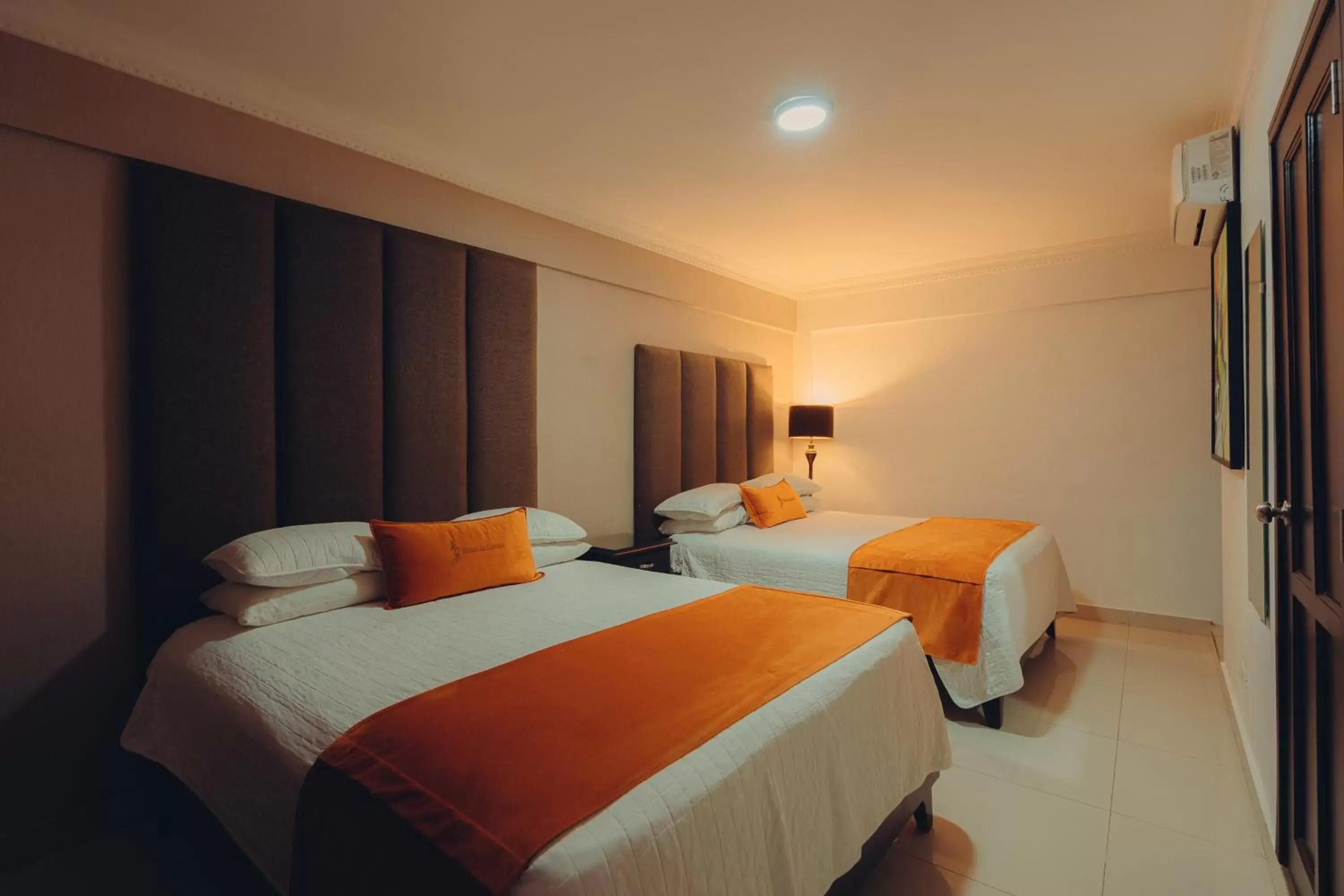 Bedroom, Bed in Hotel La Colonia